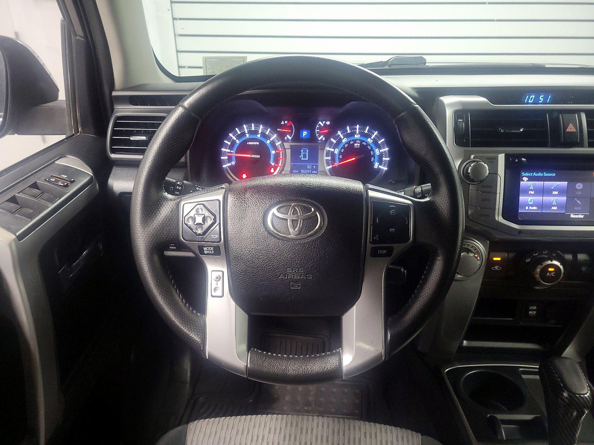 Thumbnail: 2016 Toyota 4Runner - 10