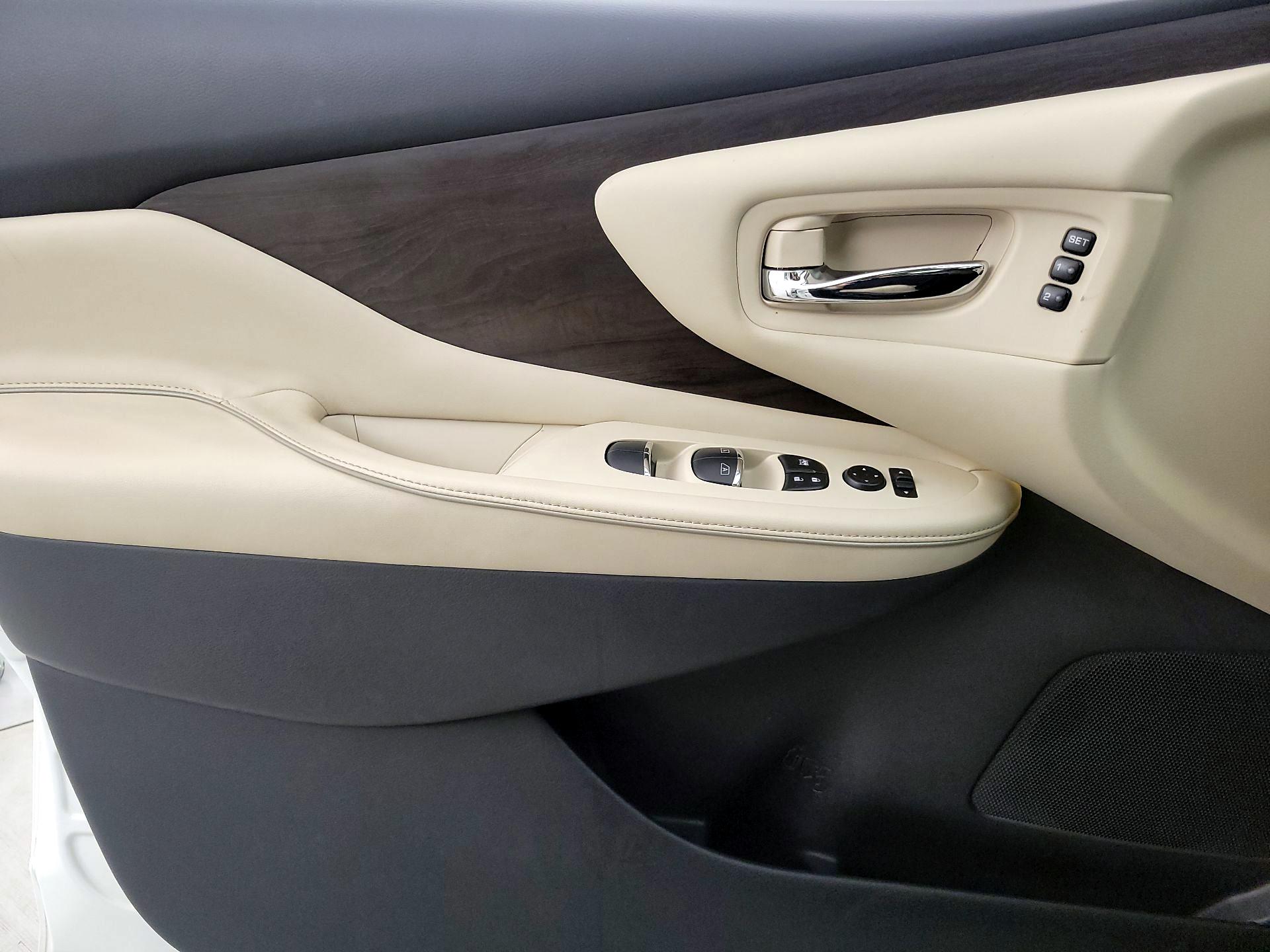 Thumbnail: 2020 Nissan Murano - 12