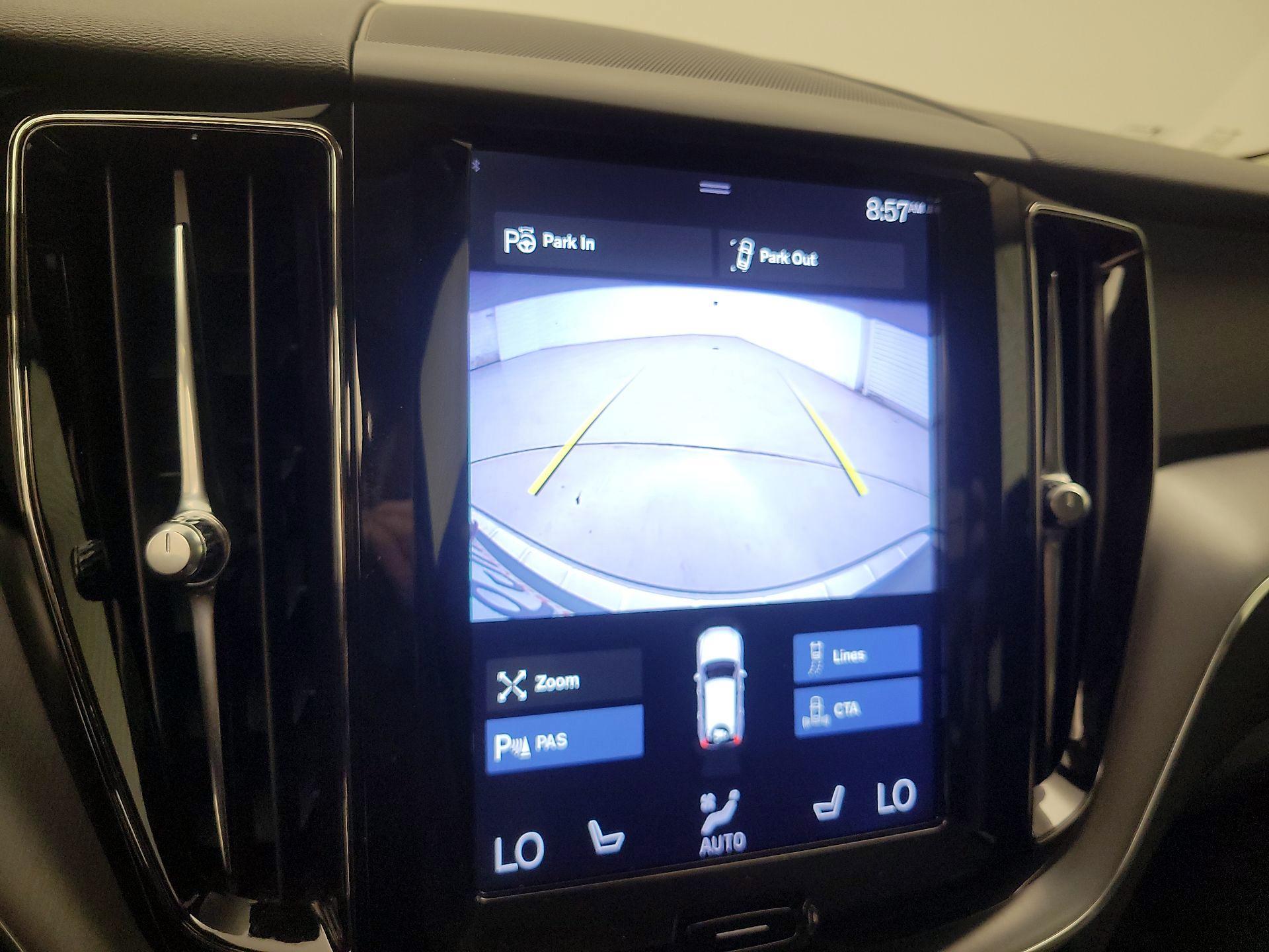 Thumbnail: 2019 Volvo XC60 - 15