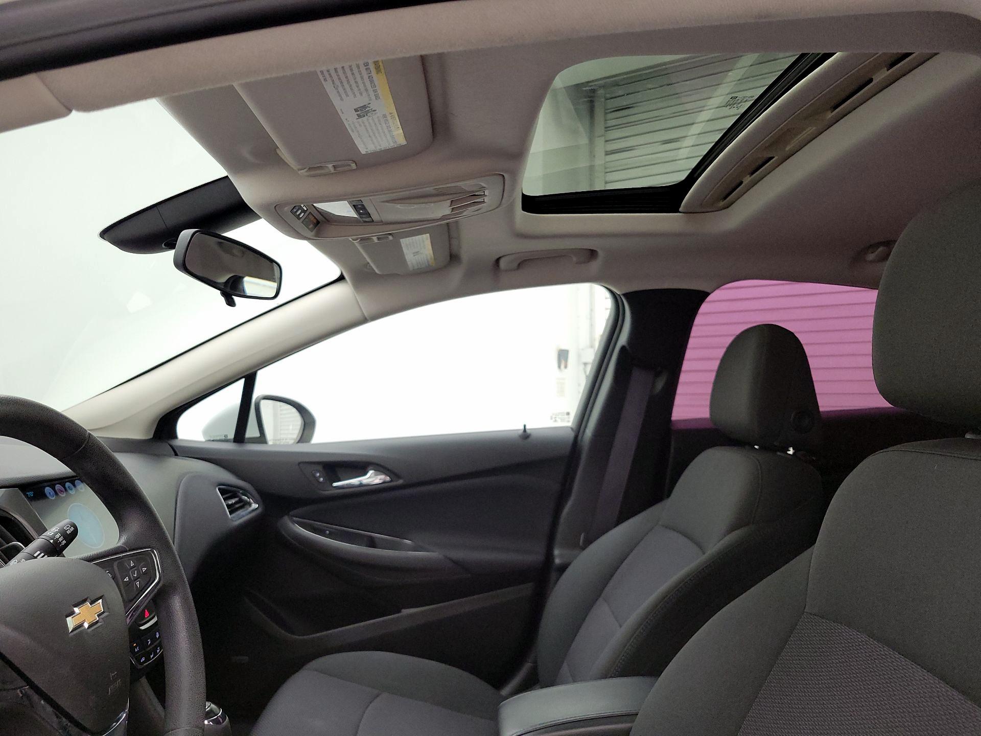 Thumbnail: 2017 Chevrolet Cruze - 19