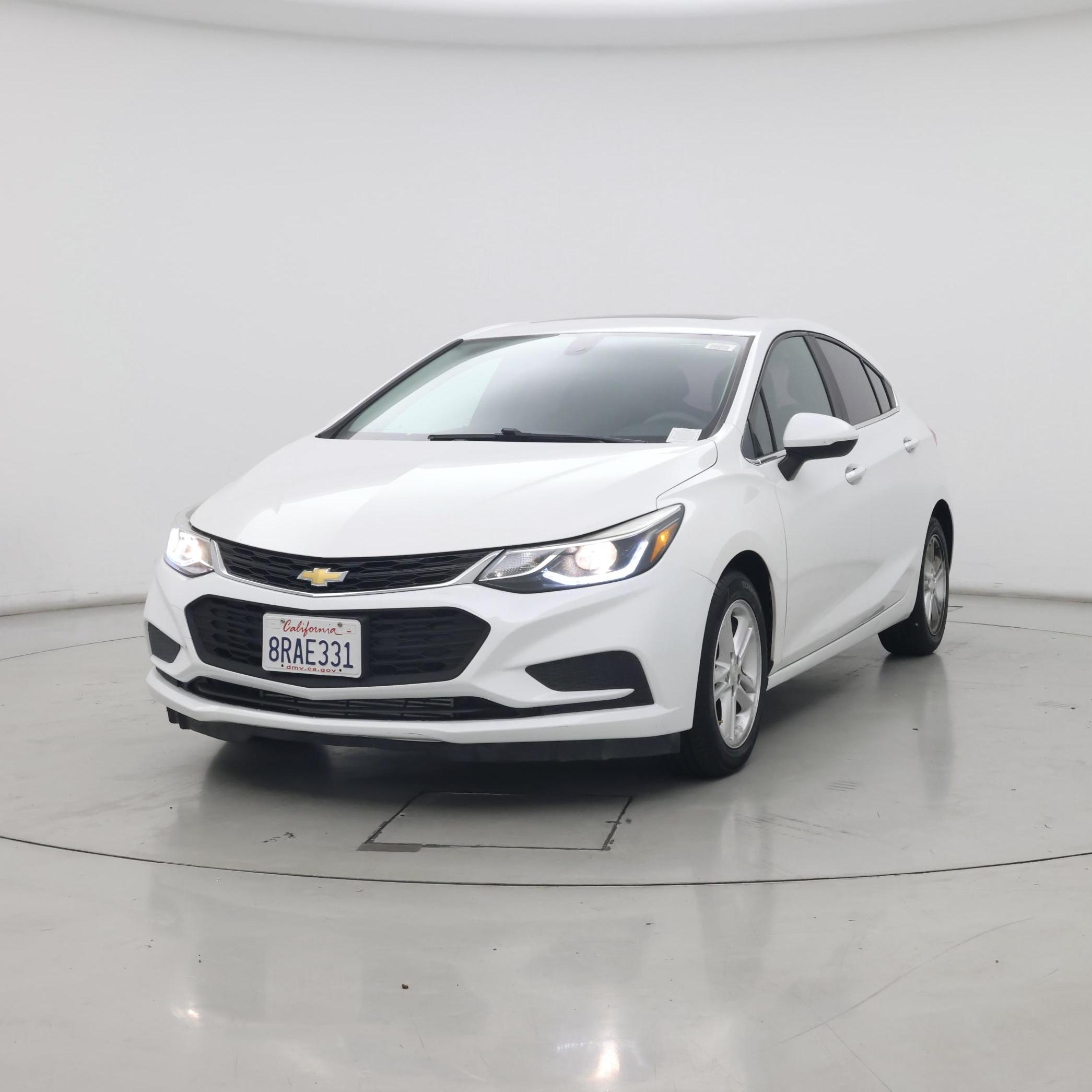 Thumbnail: 2017 Chevrolet Cruze - 4