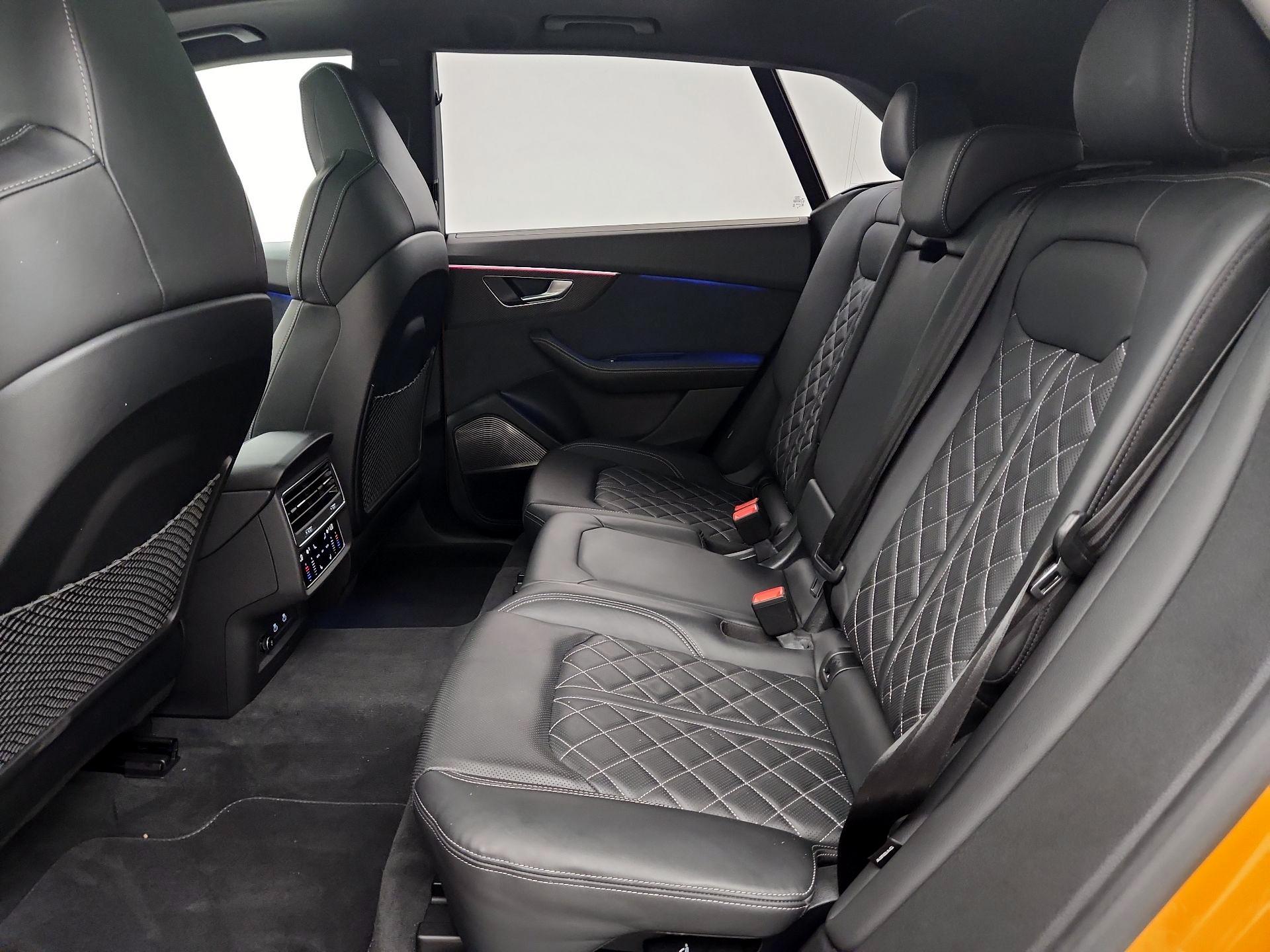 Thumbnail: 2023 Audi SQ8 - 20