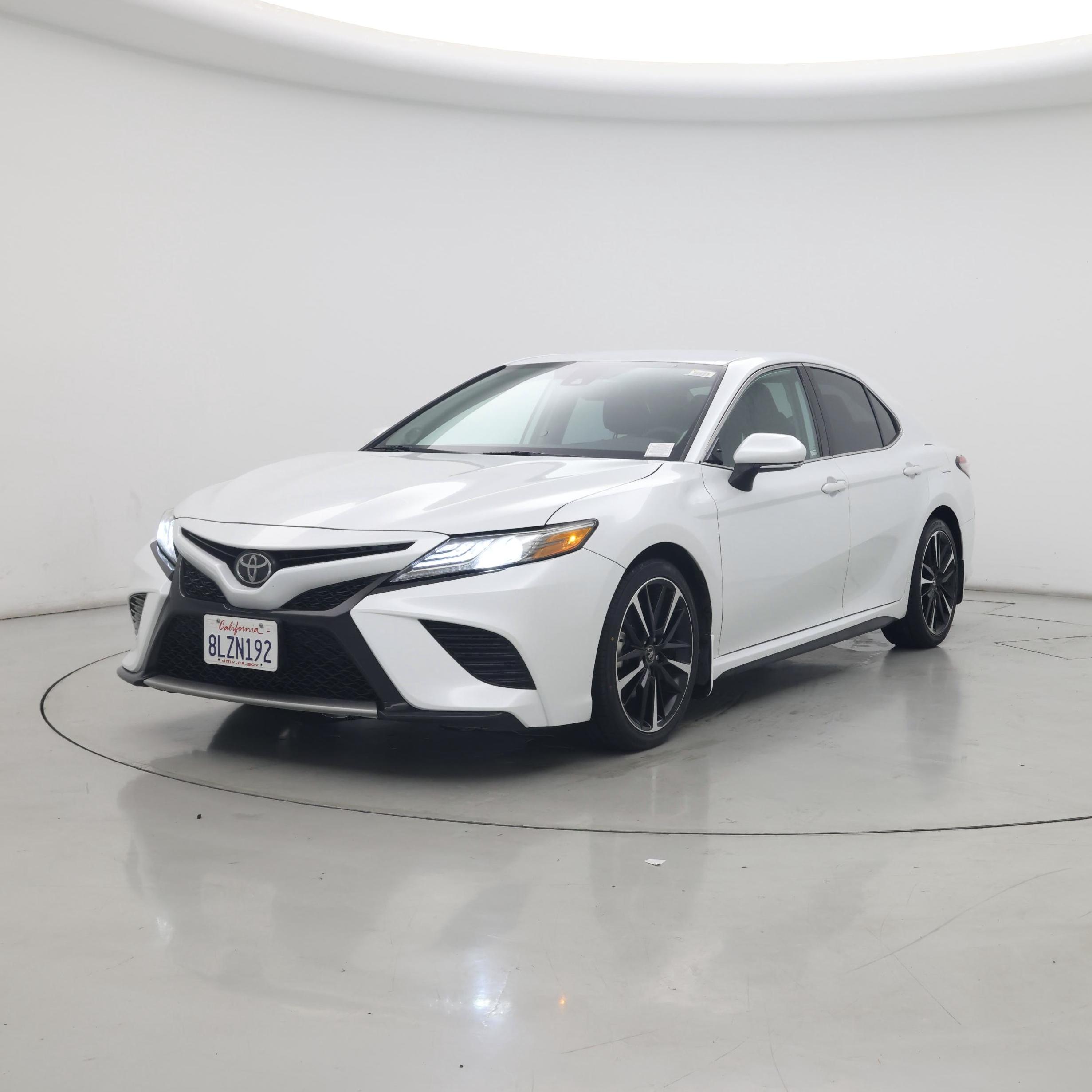 Thumbnail: 2019 Toyota Camry - 4