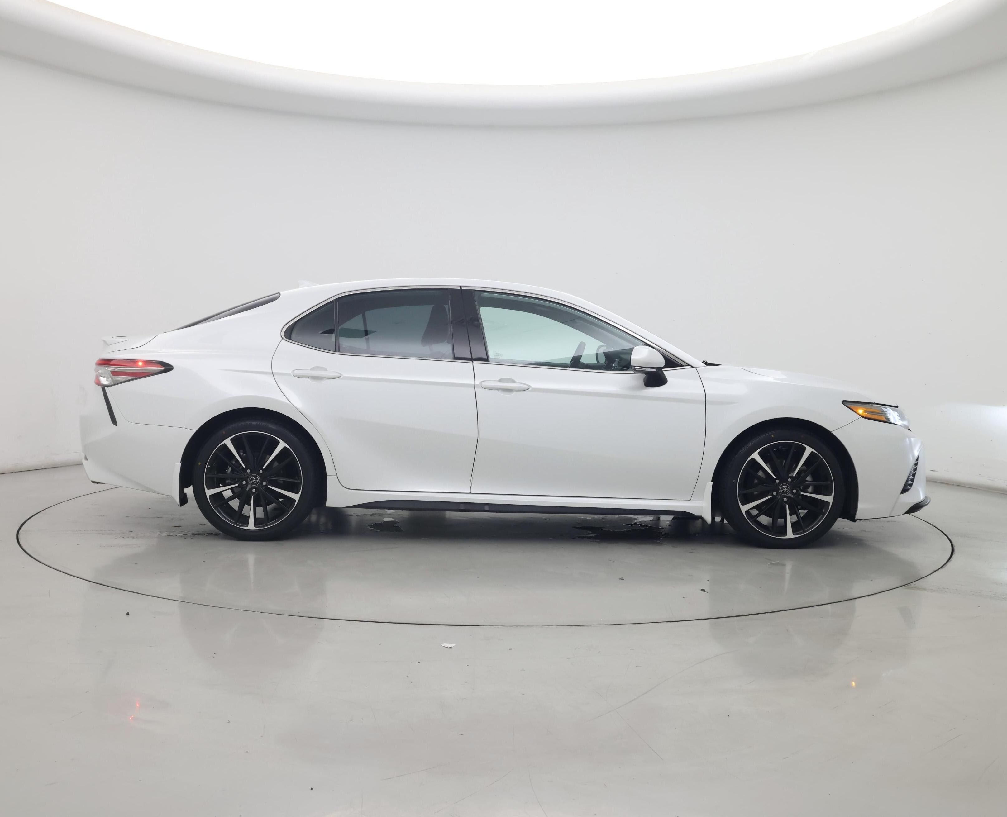 Thumbnail: 2019 Toyota Camry - 7