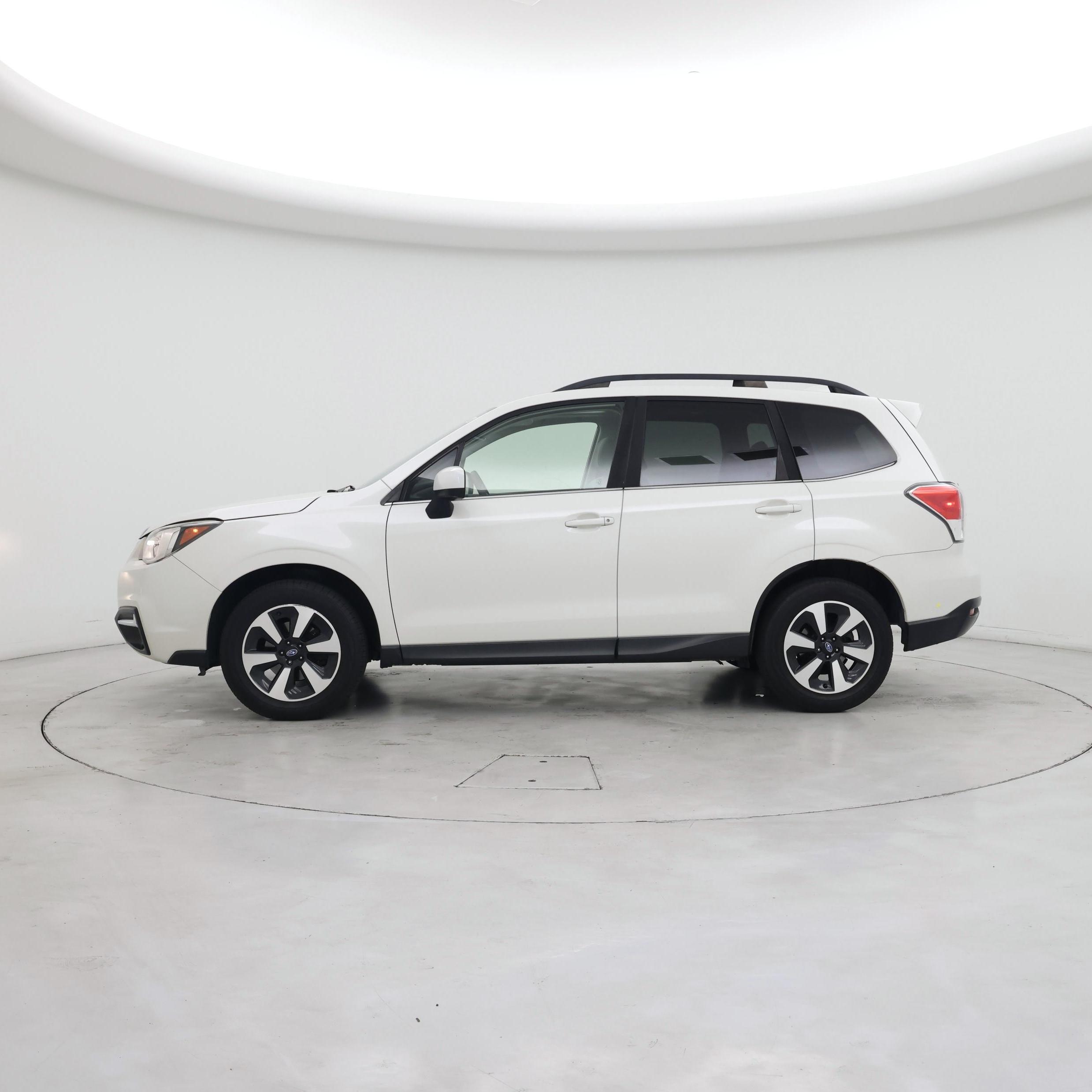 Thumbnail: 2017 Subaru Forester - 3