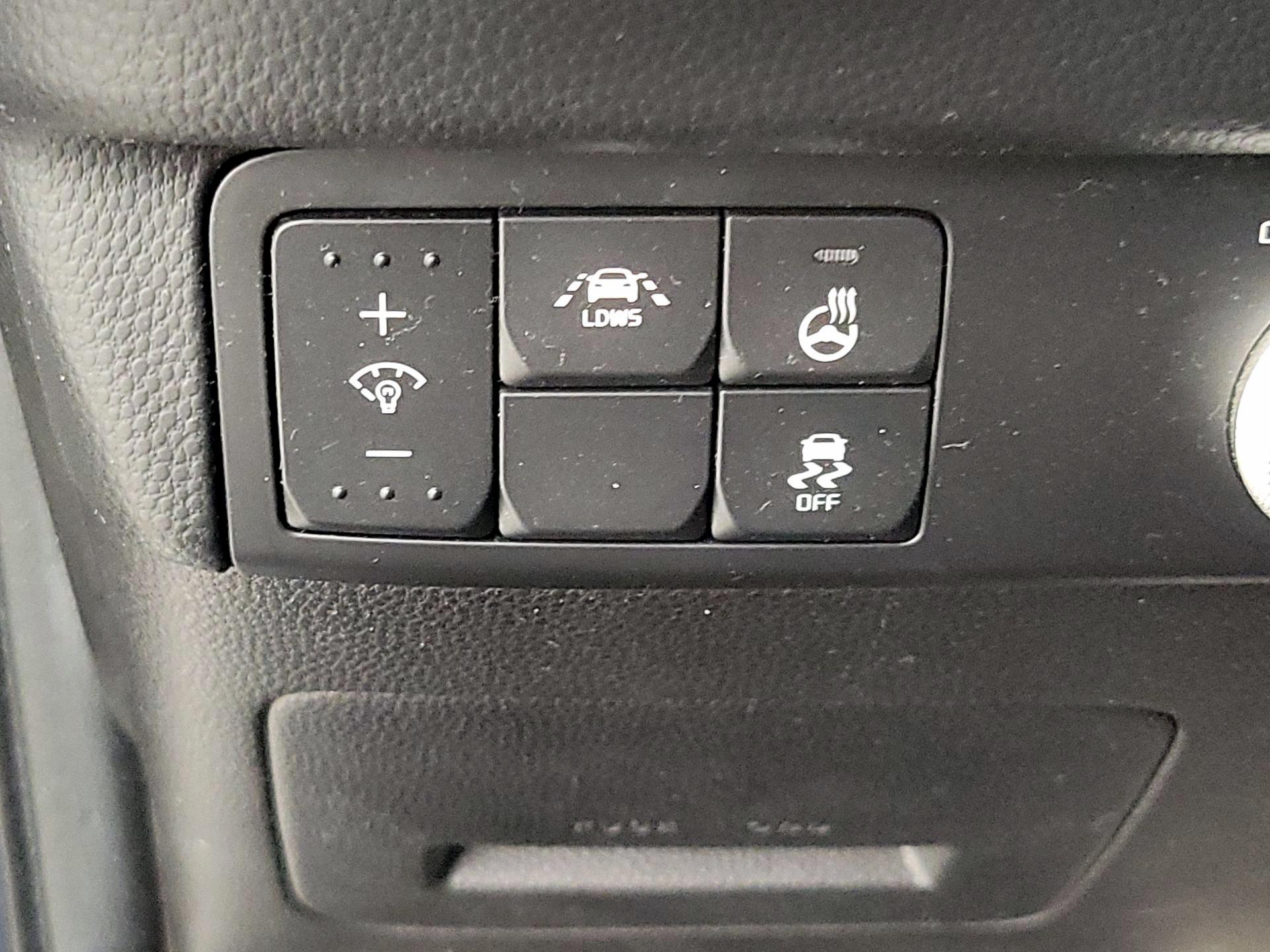 Thumbnail: 2016 Kia Soul - 13