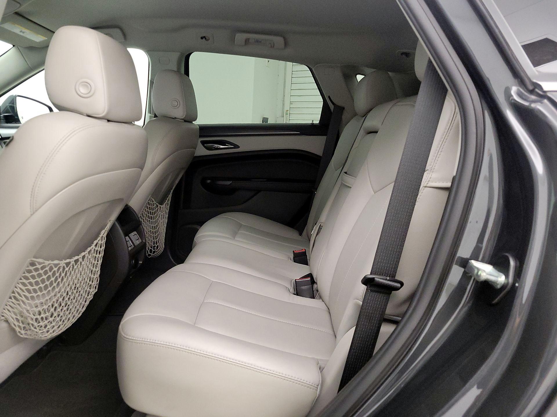 Thumbnail: 2016 Cadillac SRX - 18