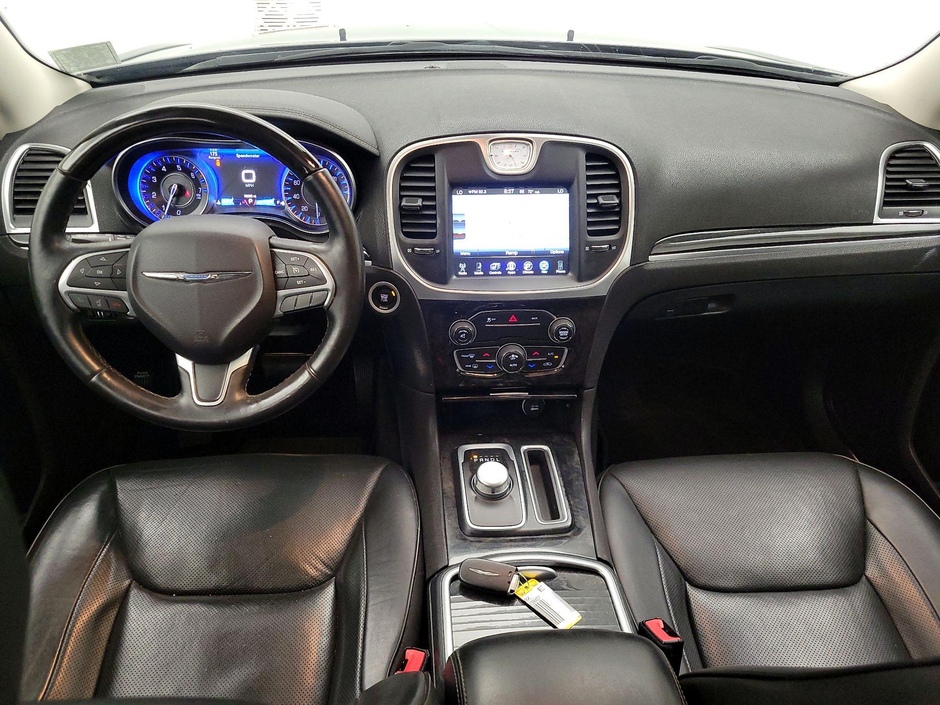 Thumbnail: 2016 Chrysler 300 - 9