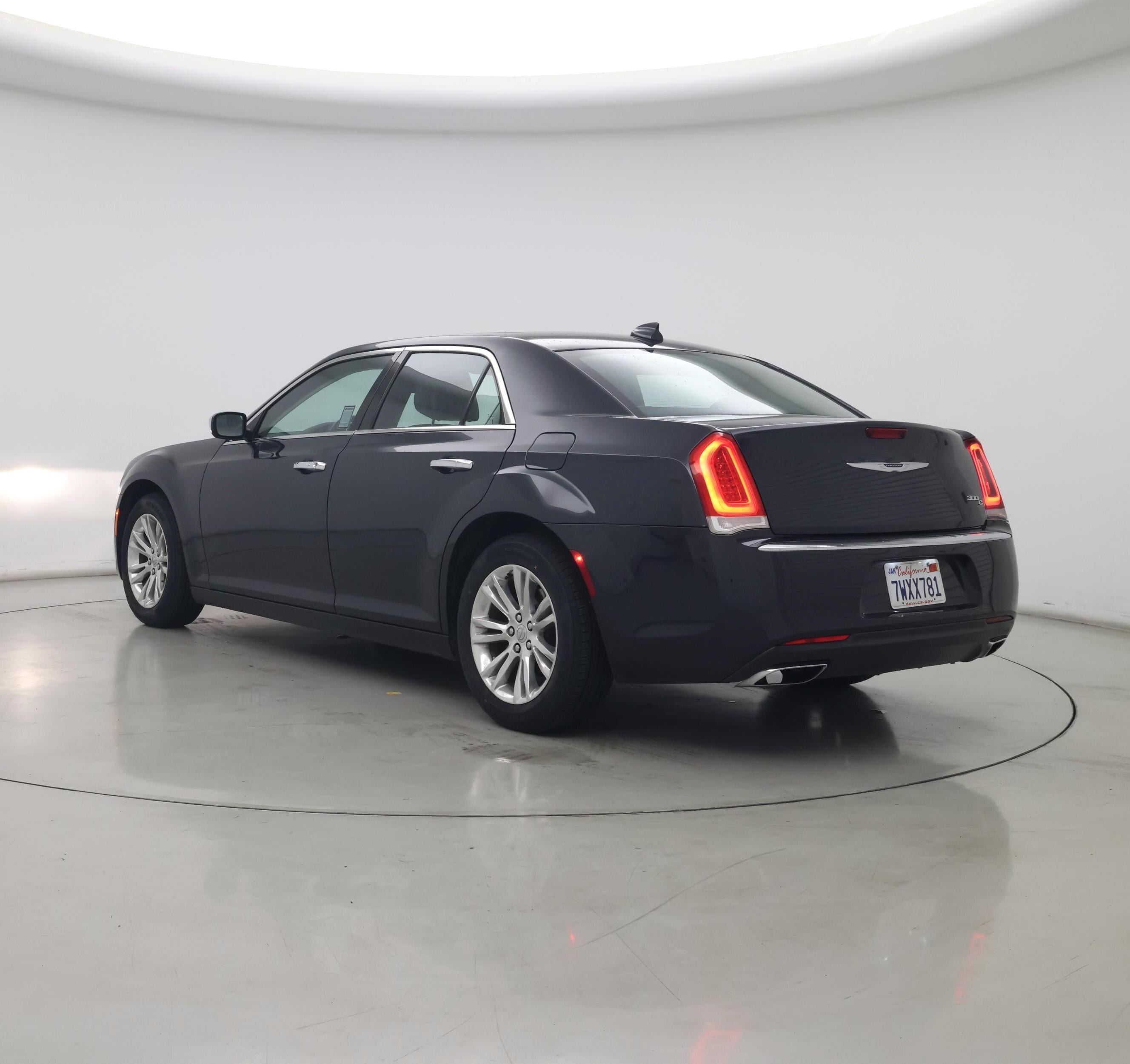 Thumbnail: 2016 Chrysler 300 - 2