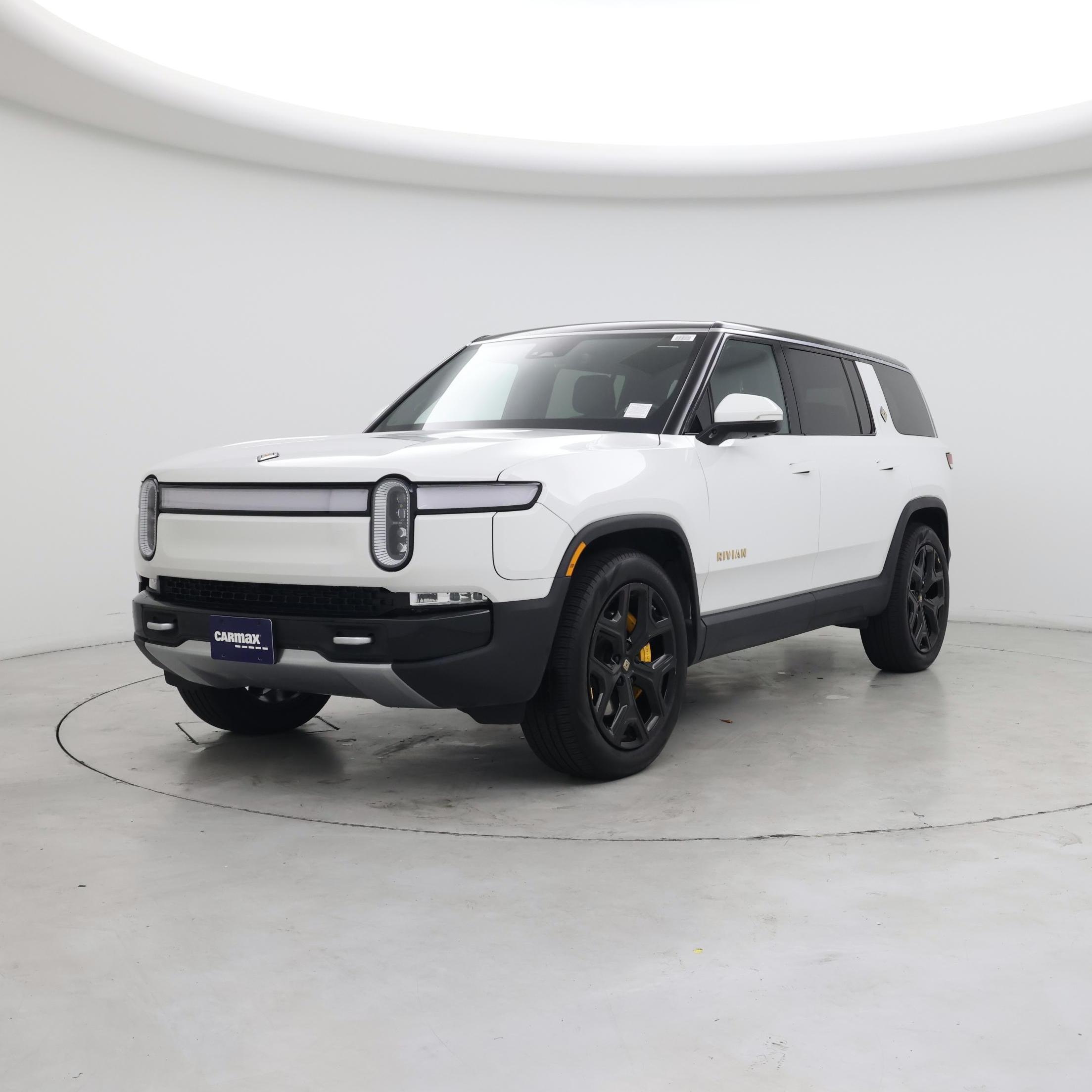 Thumbnail: 2024 Rivian R1S - 4