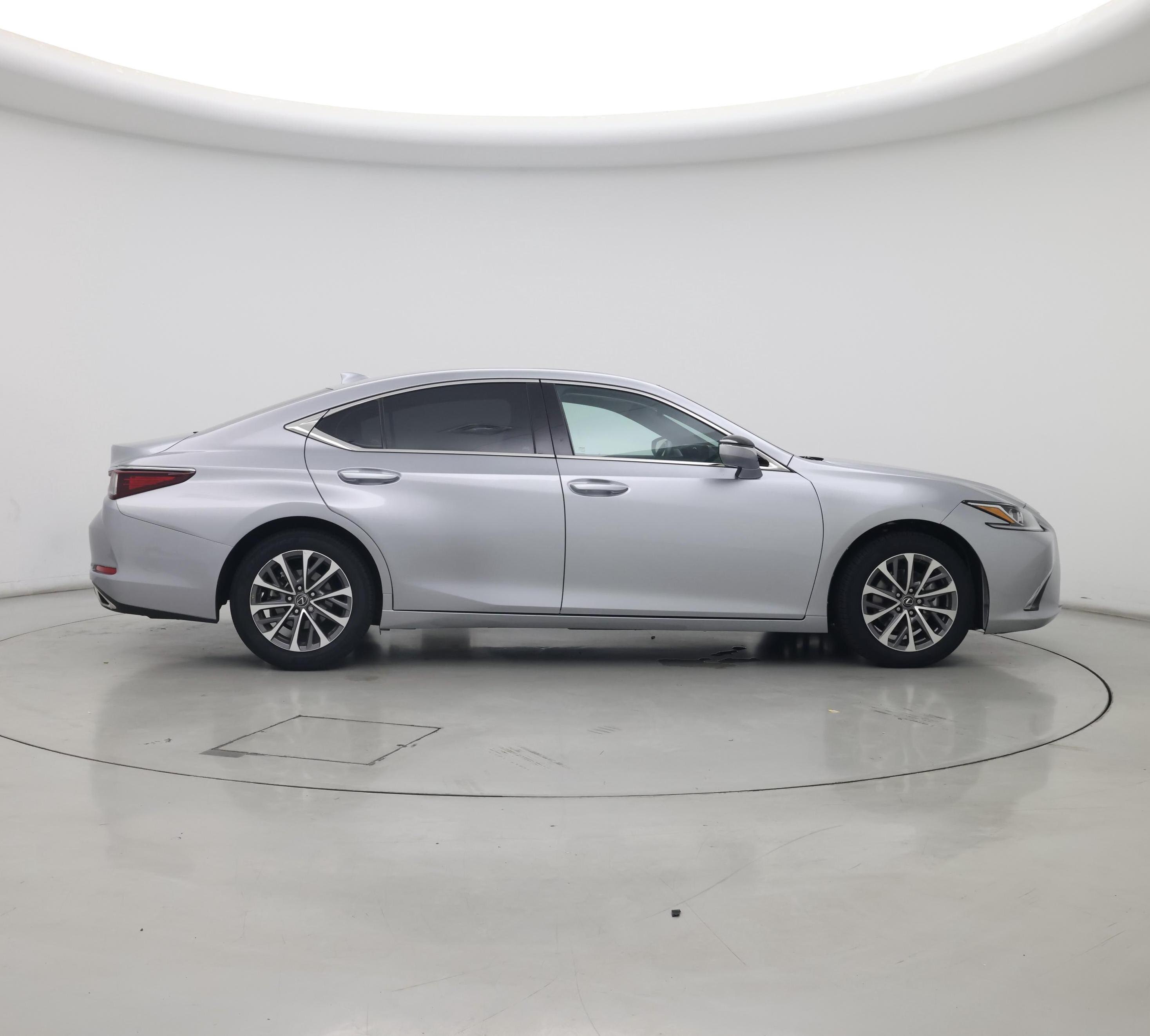 Thumbnail: 2022 Lexus ES - 7