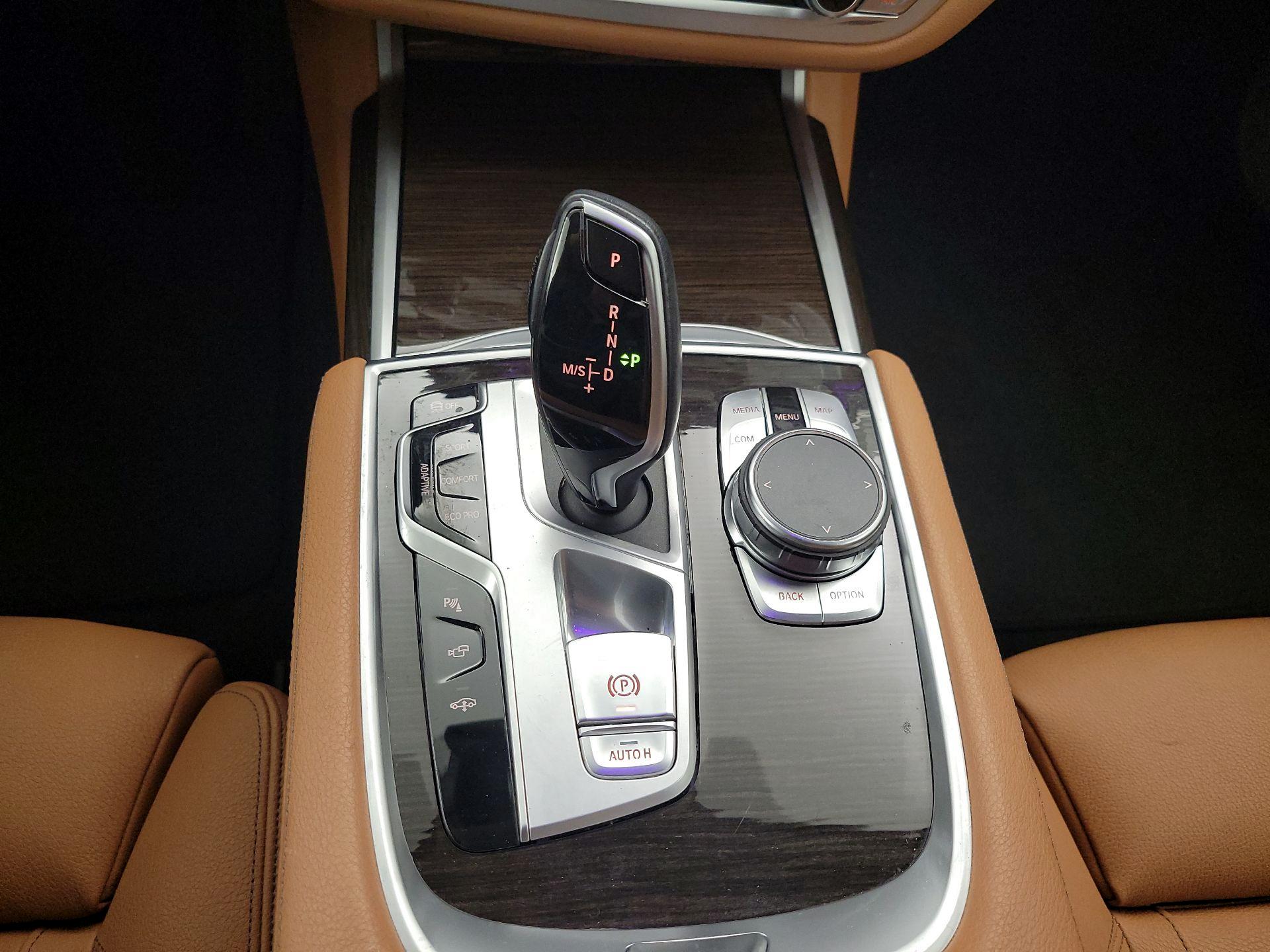 Thumbnail: 2020 BMW 7 Series - 18