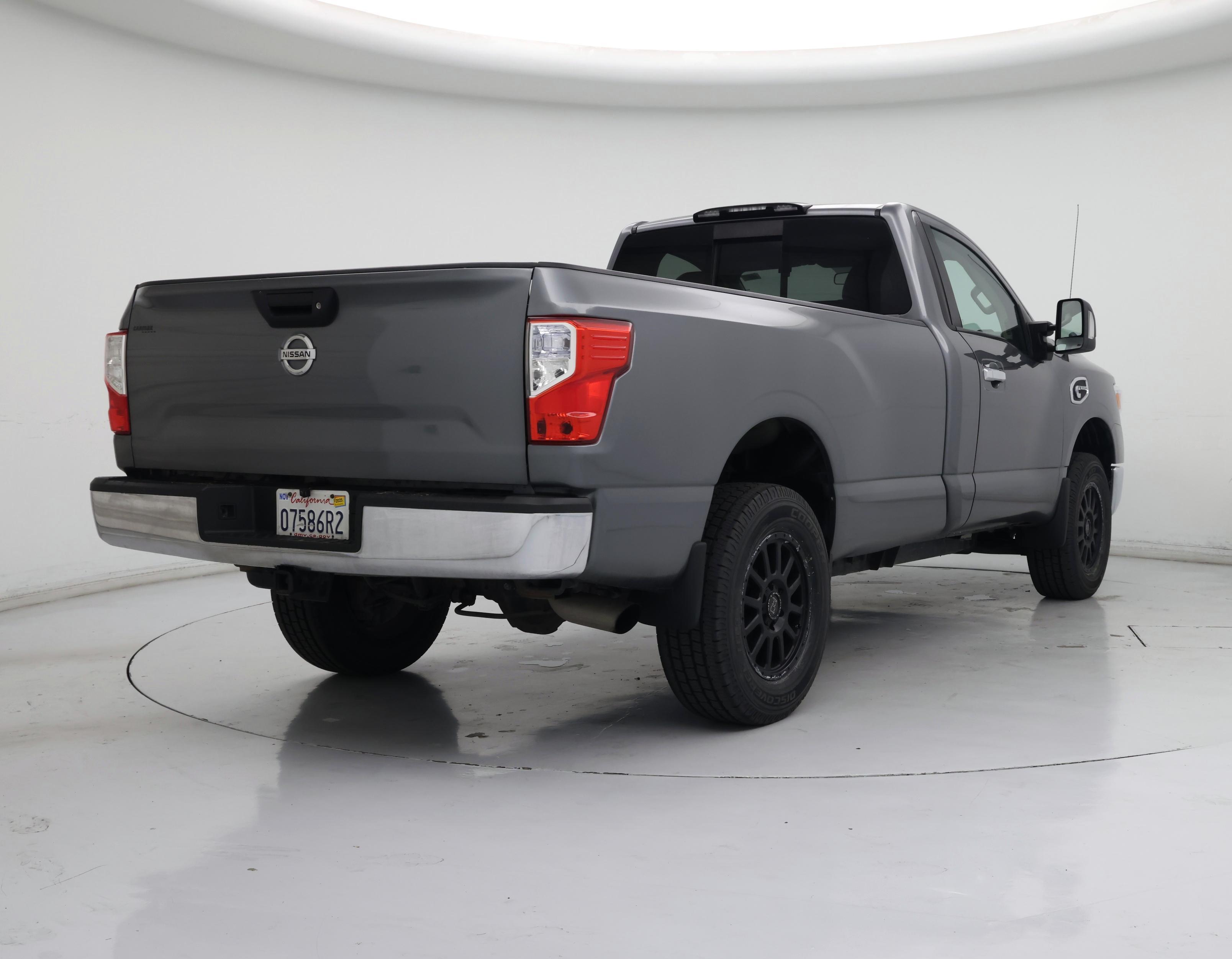 Thumbnail: 2017 Nissan Titan - 8