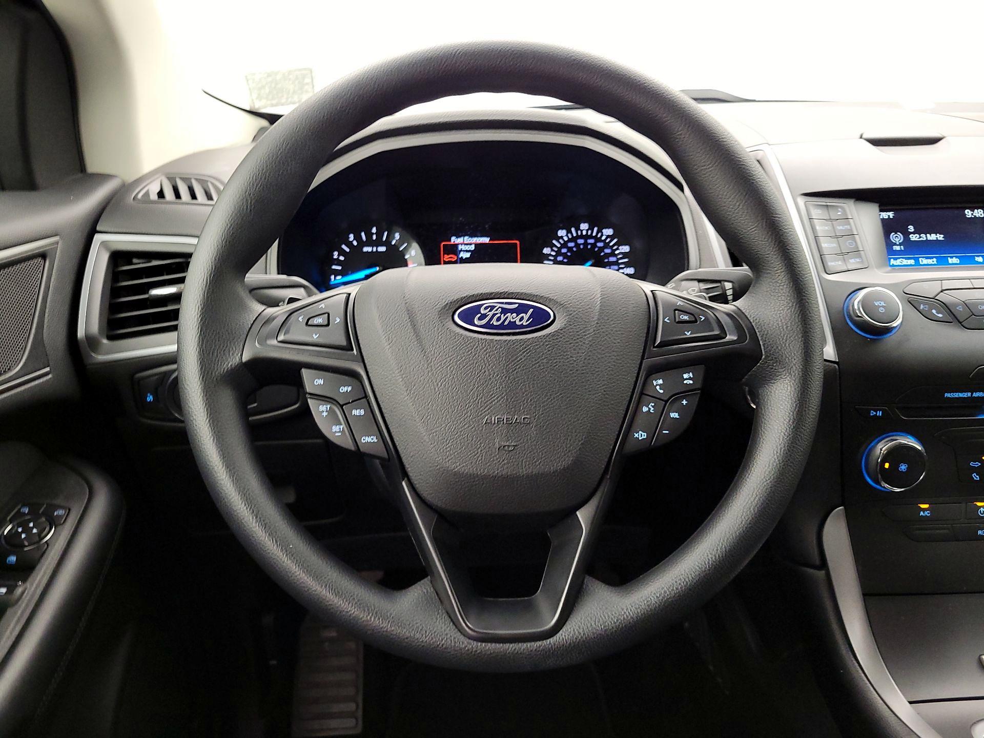 Thumbnail: 2016 Ford Edge - 10