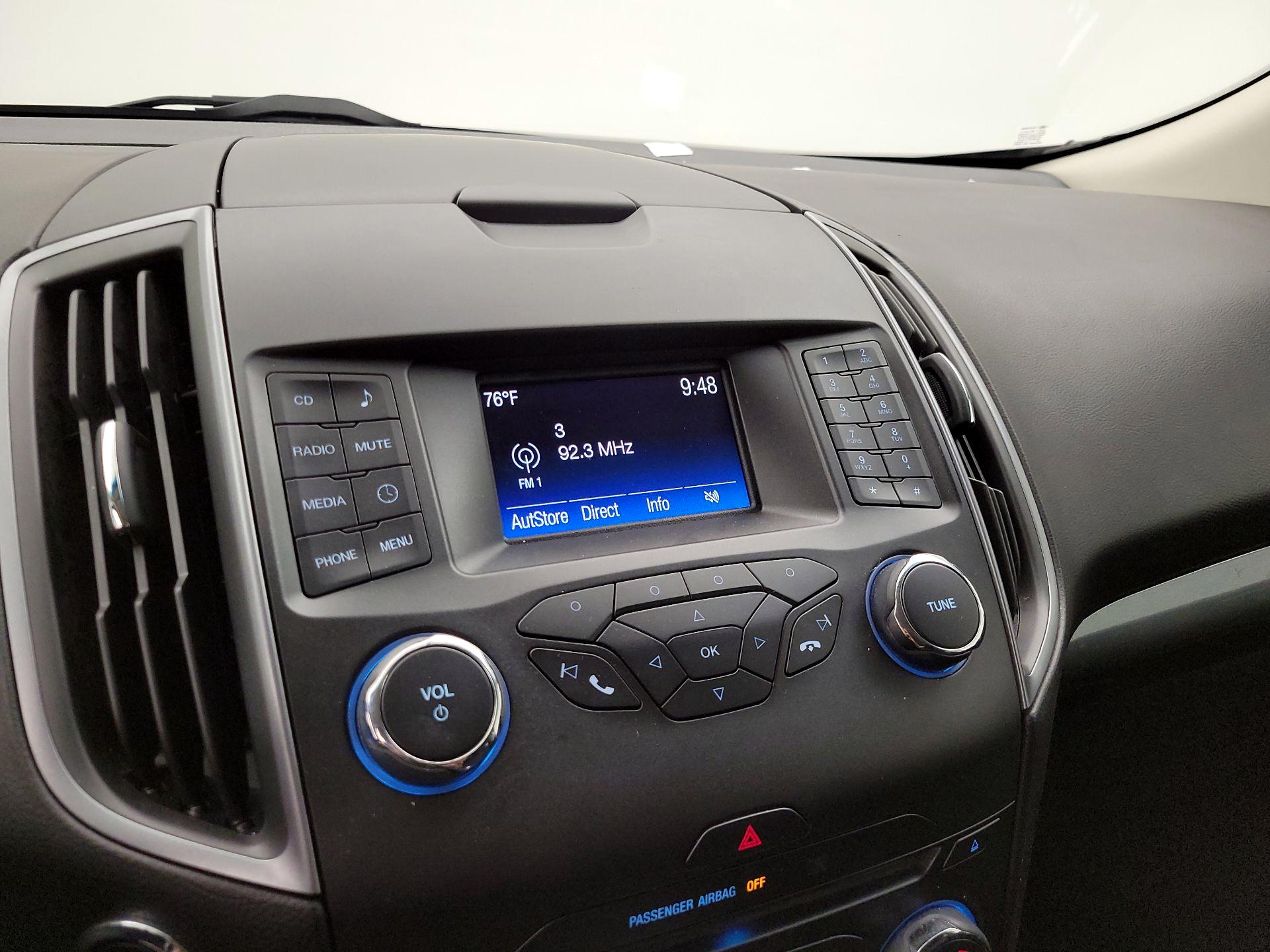 Thumbnail: 2016 Ford Edge - 15