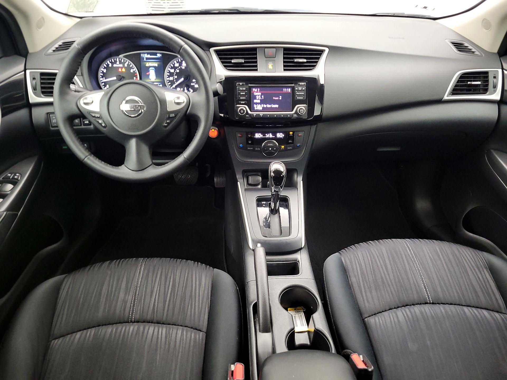 Thumbnail: 2018 Nissan Sentra - 9