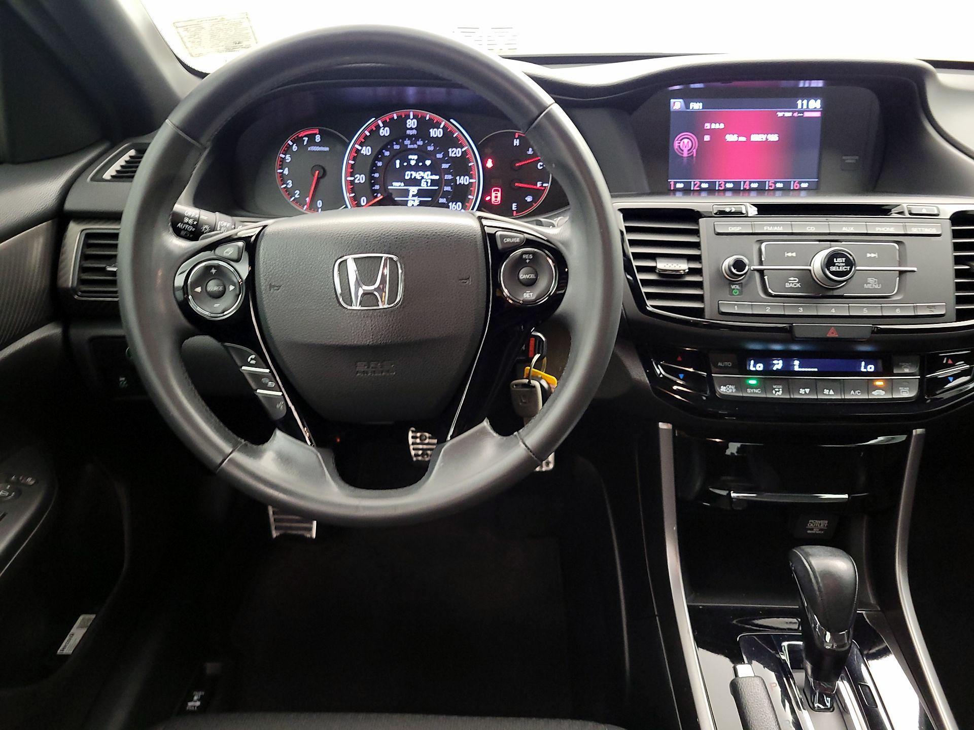 Thumbnail: 2017 Honda Accord - 10