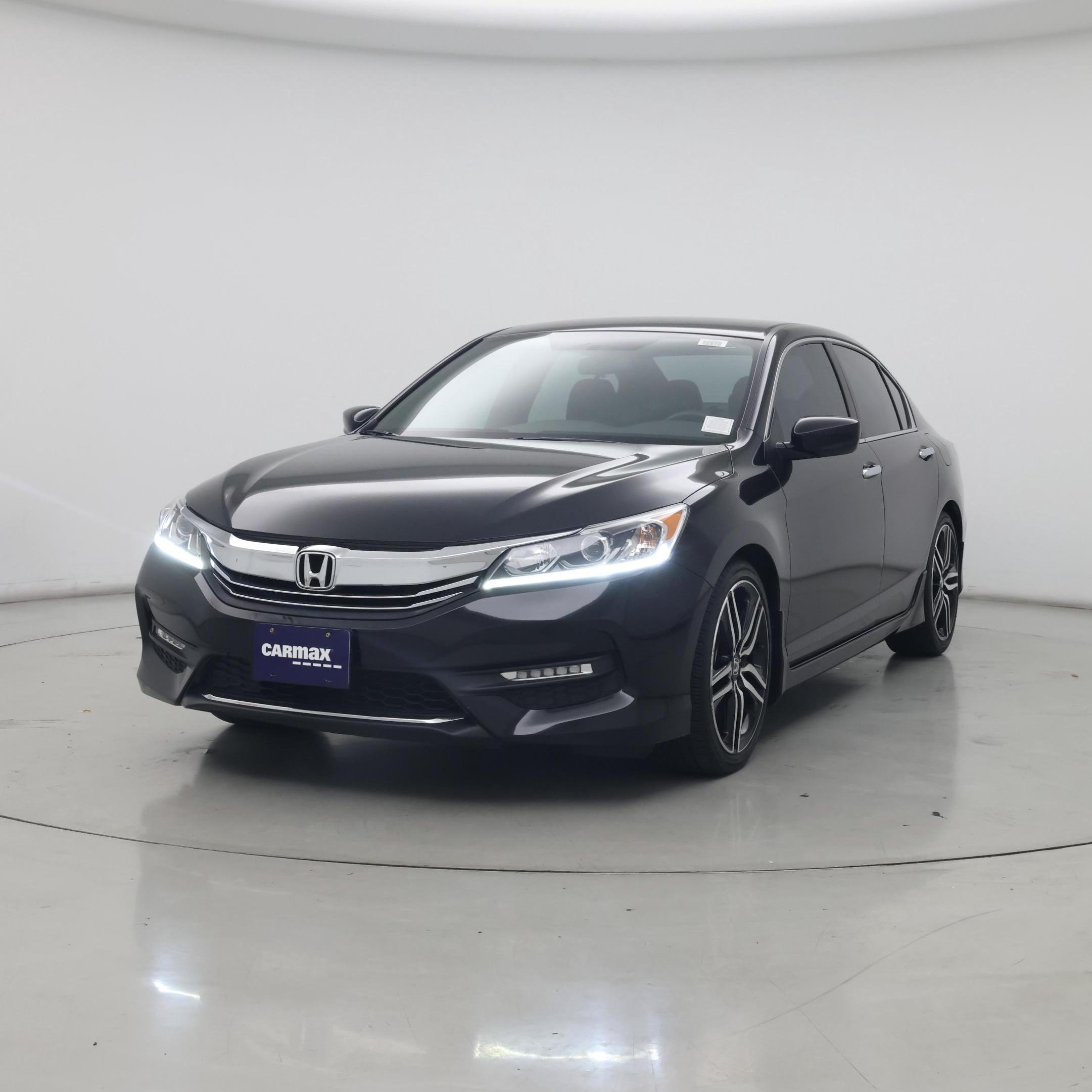 Thumbnail: 2017 Honda Accord - 4