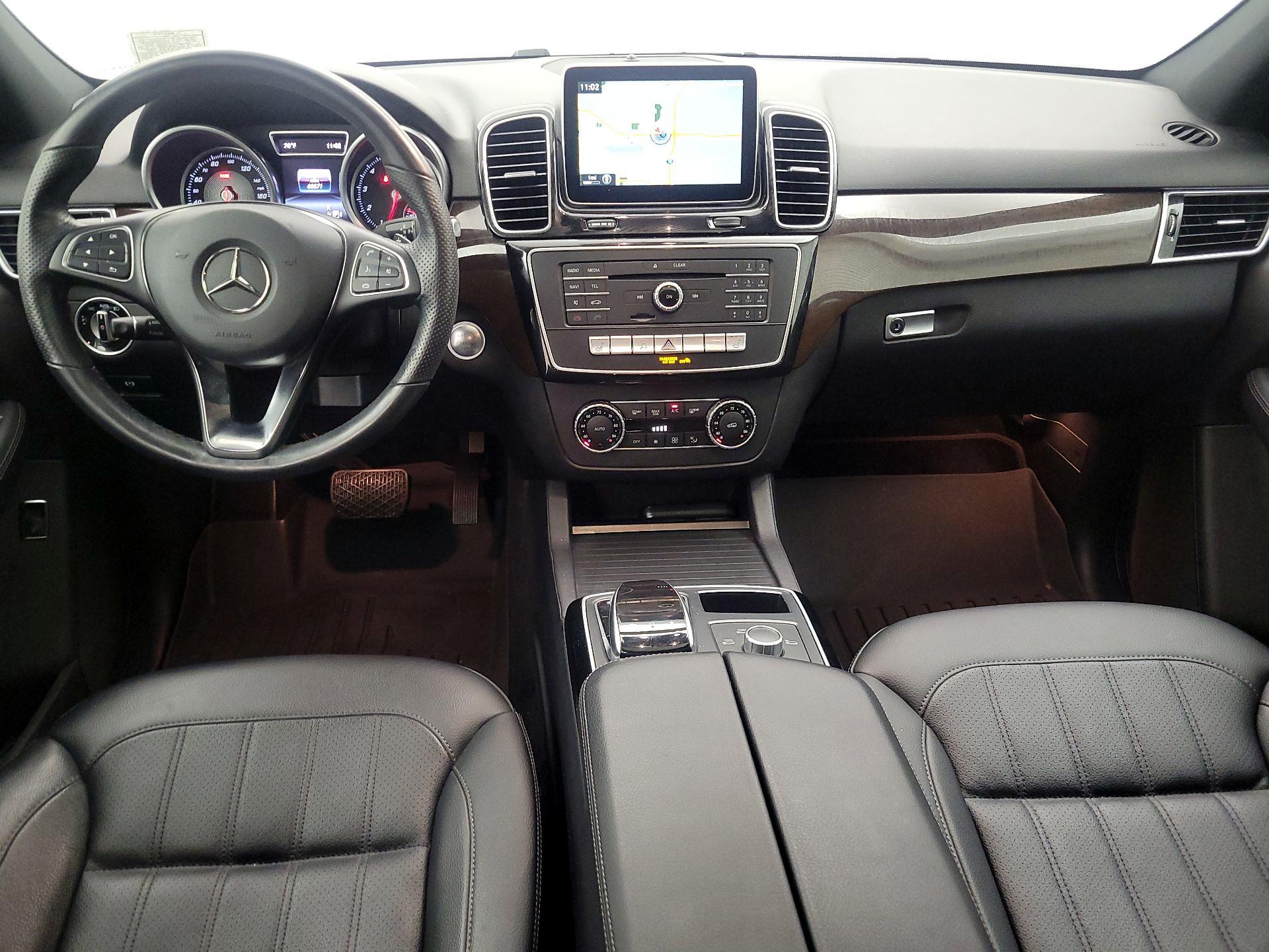Thumbnail: 2016 Mercedes-Benz GLE - 9
