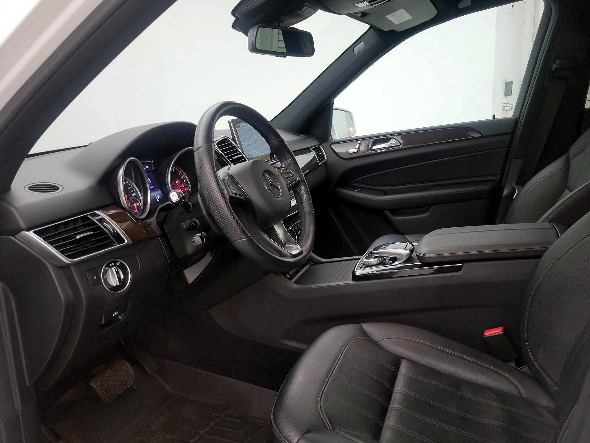 Thumbnail: 2016 Mercedes-Benz GLE - 11