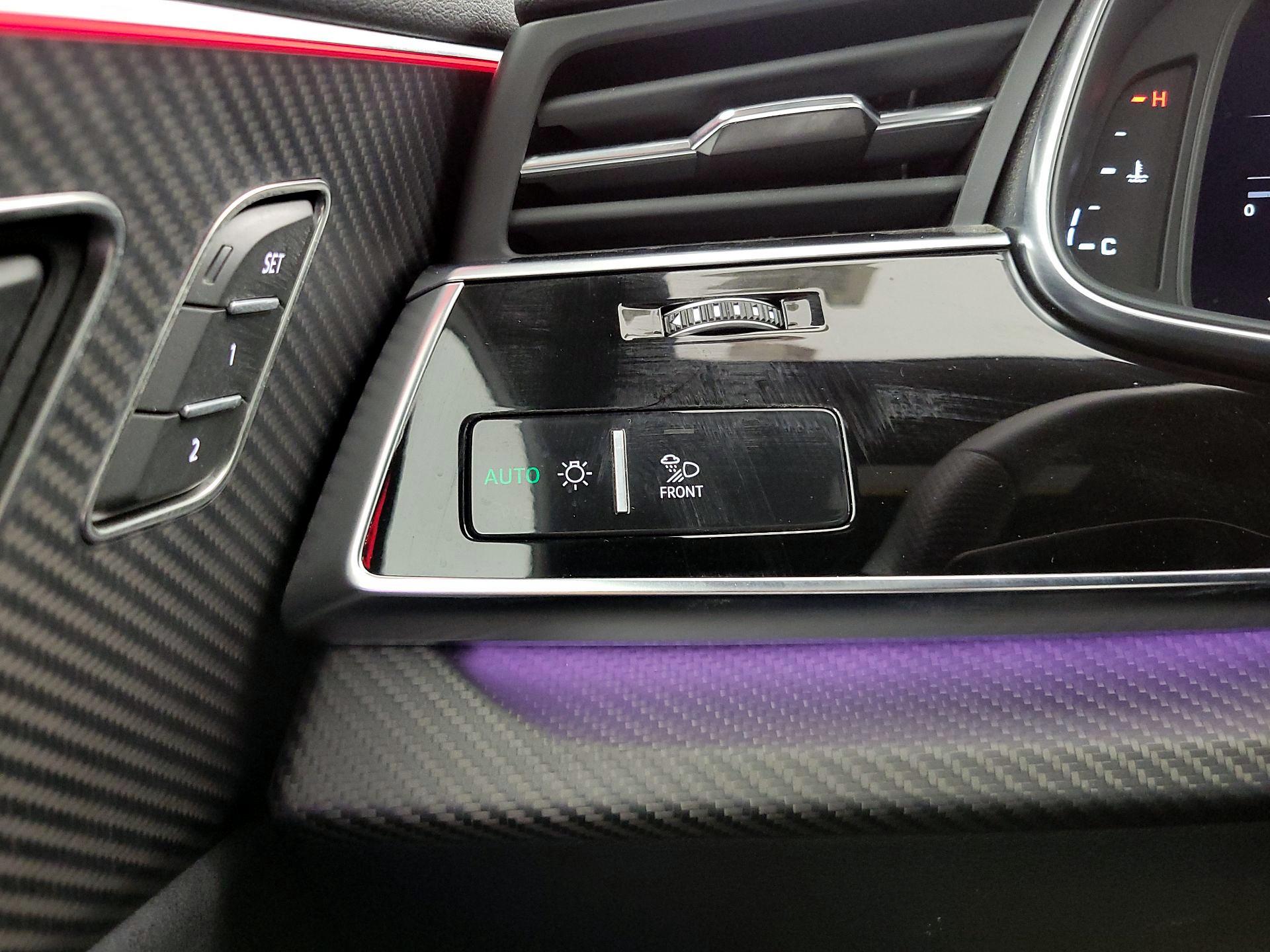 Thumbnail: 2024 Audi SQ8 - 13