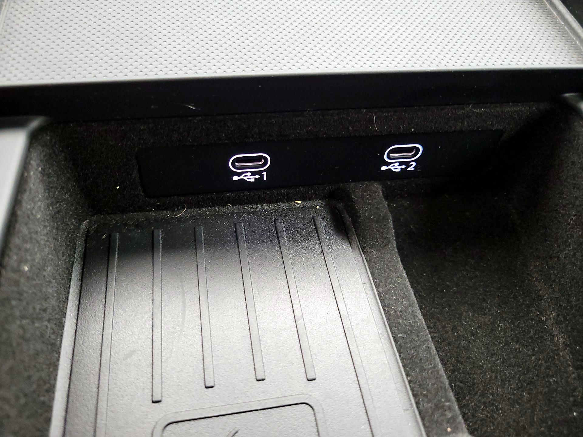 Thumbnail: 2024 Audi SQ8 - 19