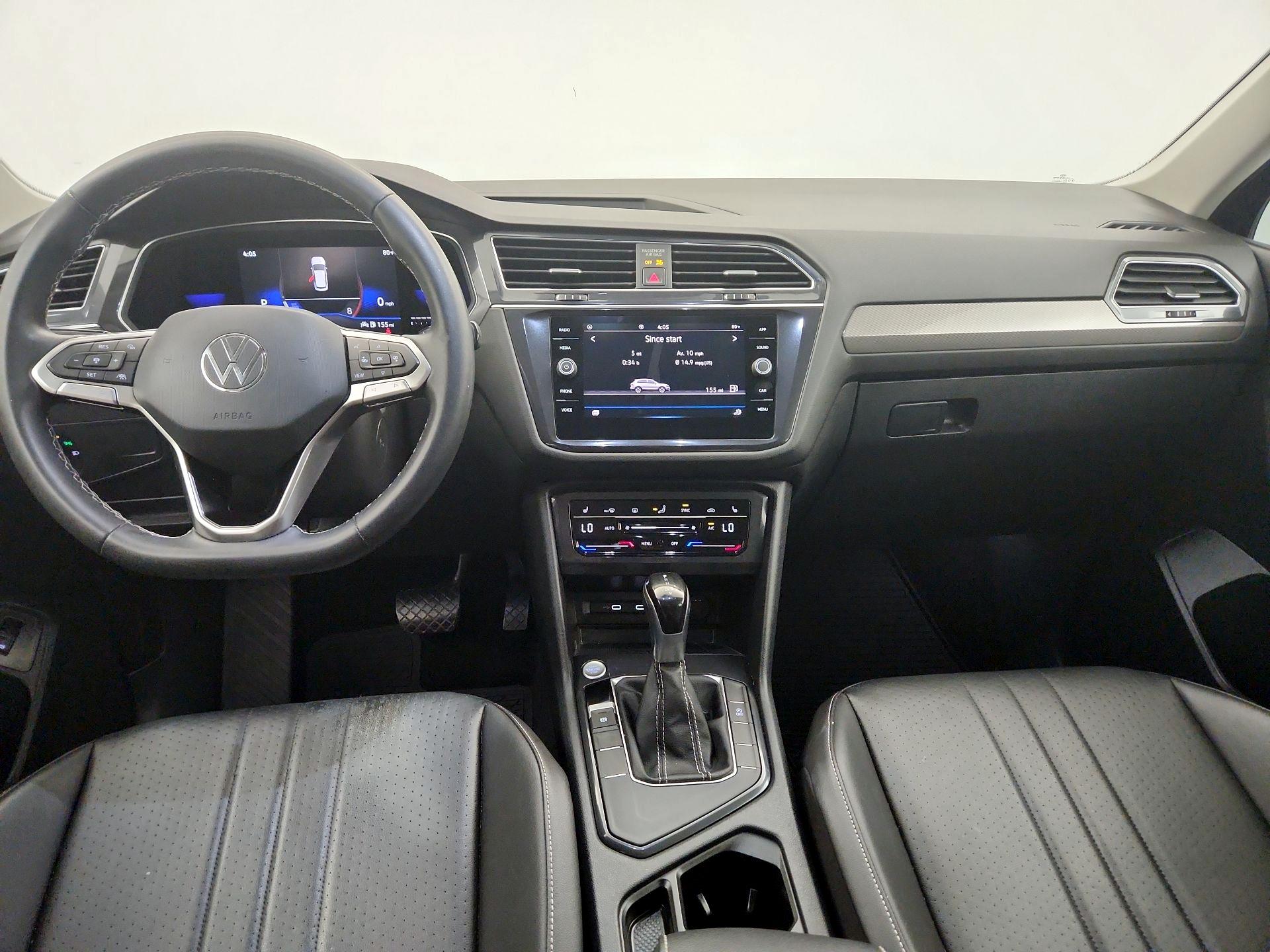 Thumbnail: 2022 Volkswagen Tiguan - 9