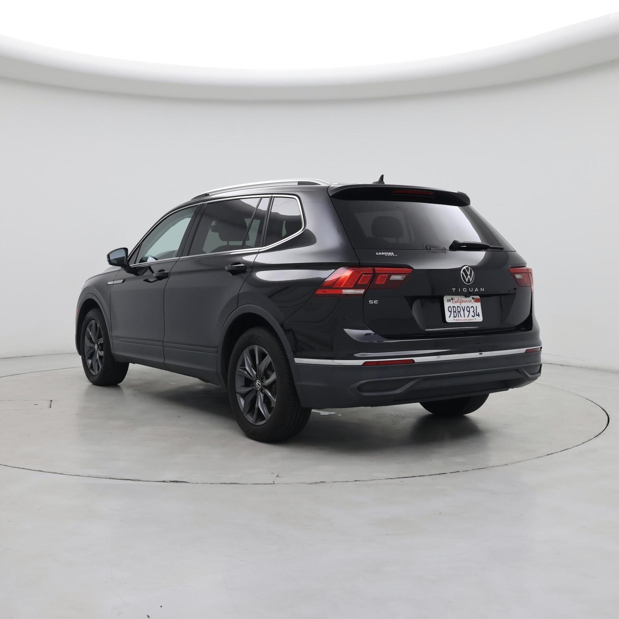 Thumbnail: 2022 Volkswagen Tiguan - 2
