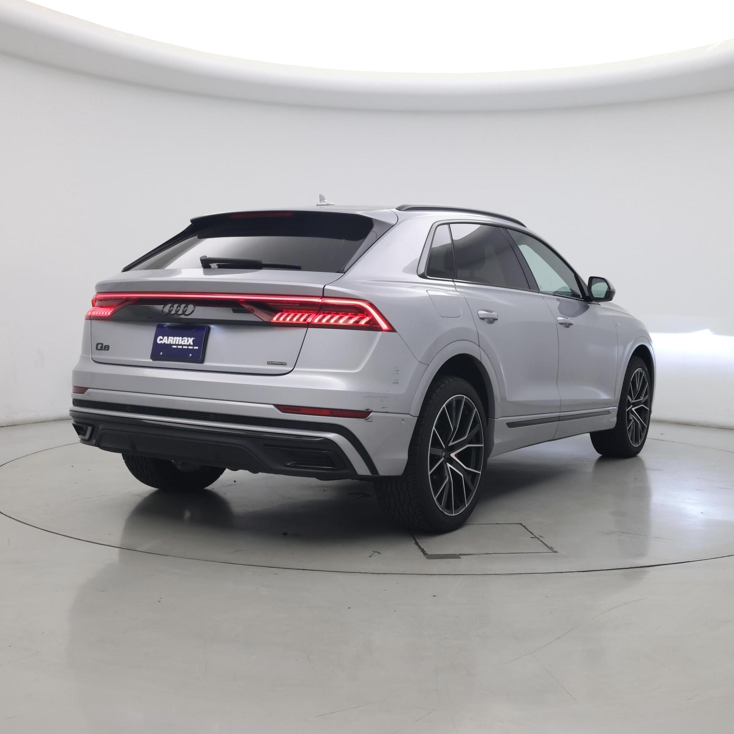 Thumbnail: 2021 Audi Q8 - 8