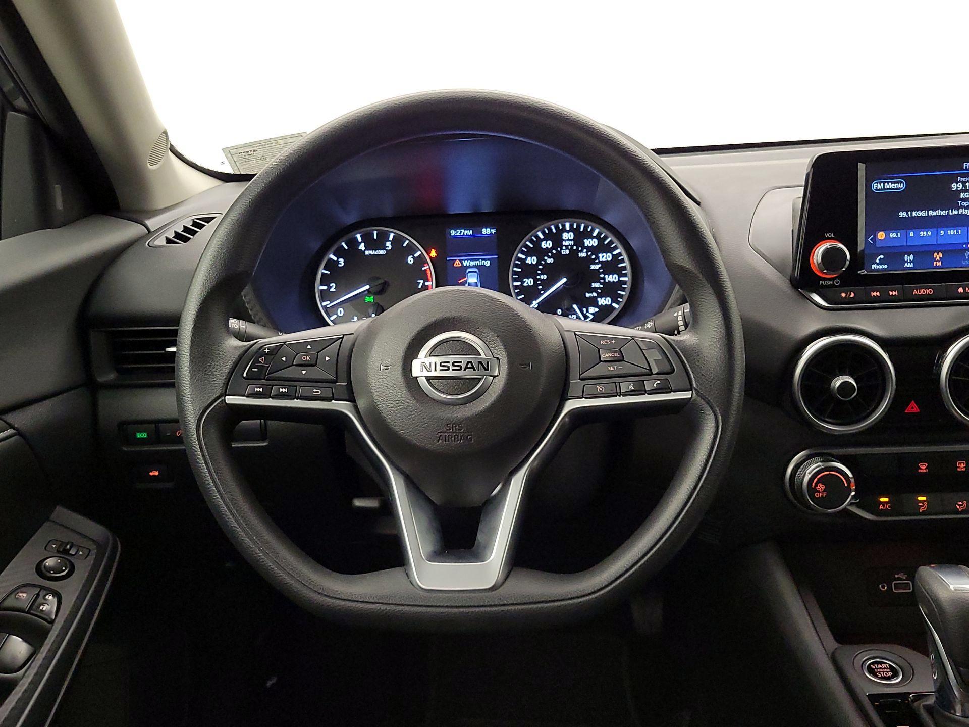 Thumbnail: 2022 Nissan Sentra - 10
