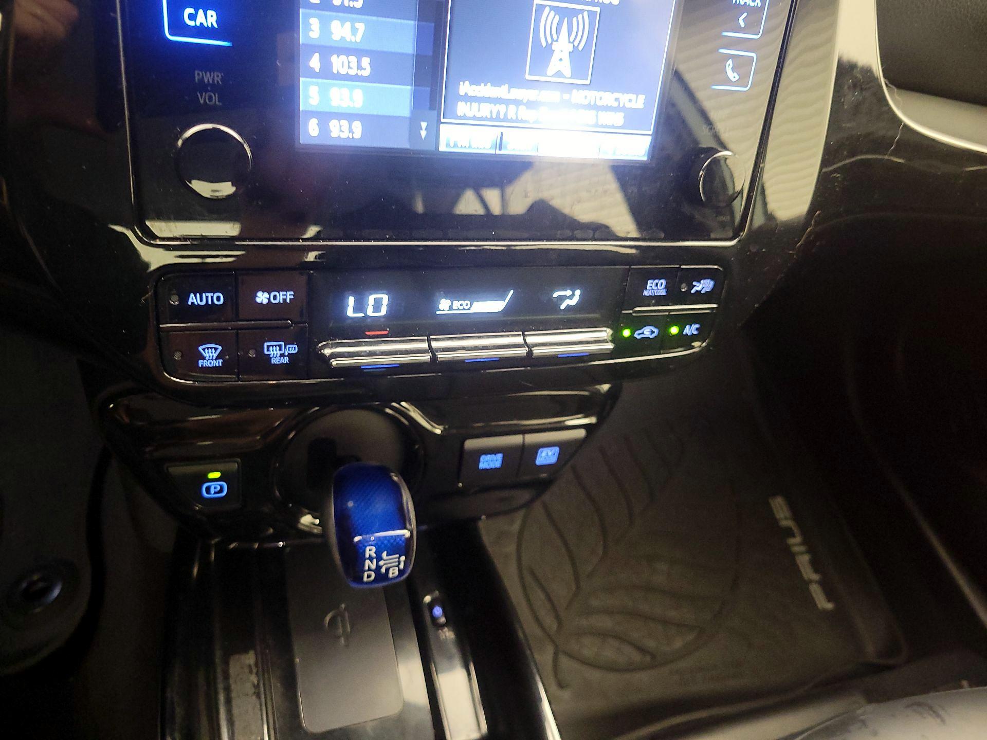 Thumbnail: 2019 Toyota Prius - 16