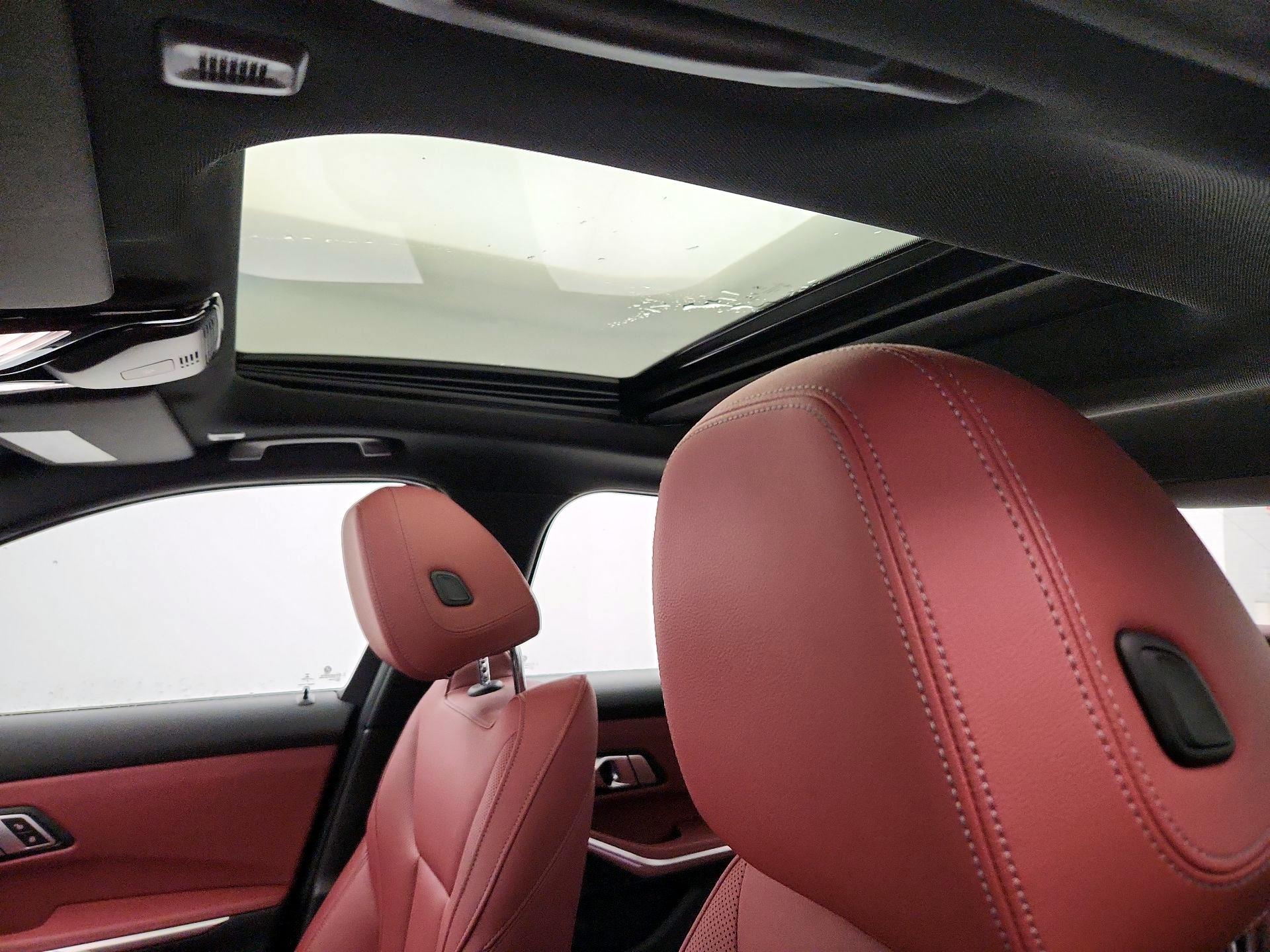 Thumbnail: 2023 BMW 3 Series - 20