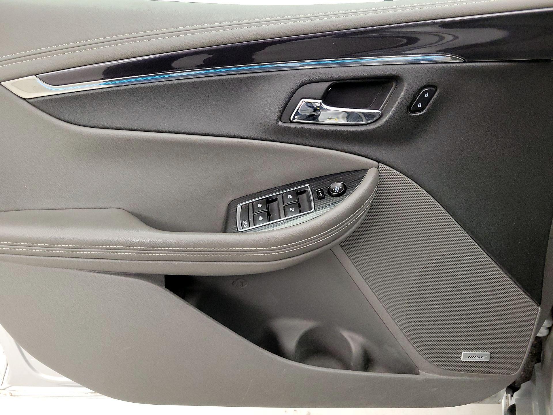 Thumbnail: 2016 Chevrolet Impala - 12