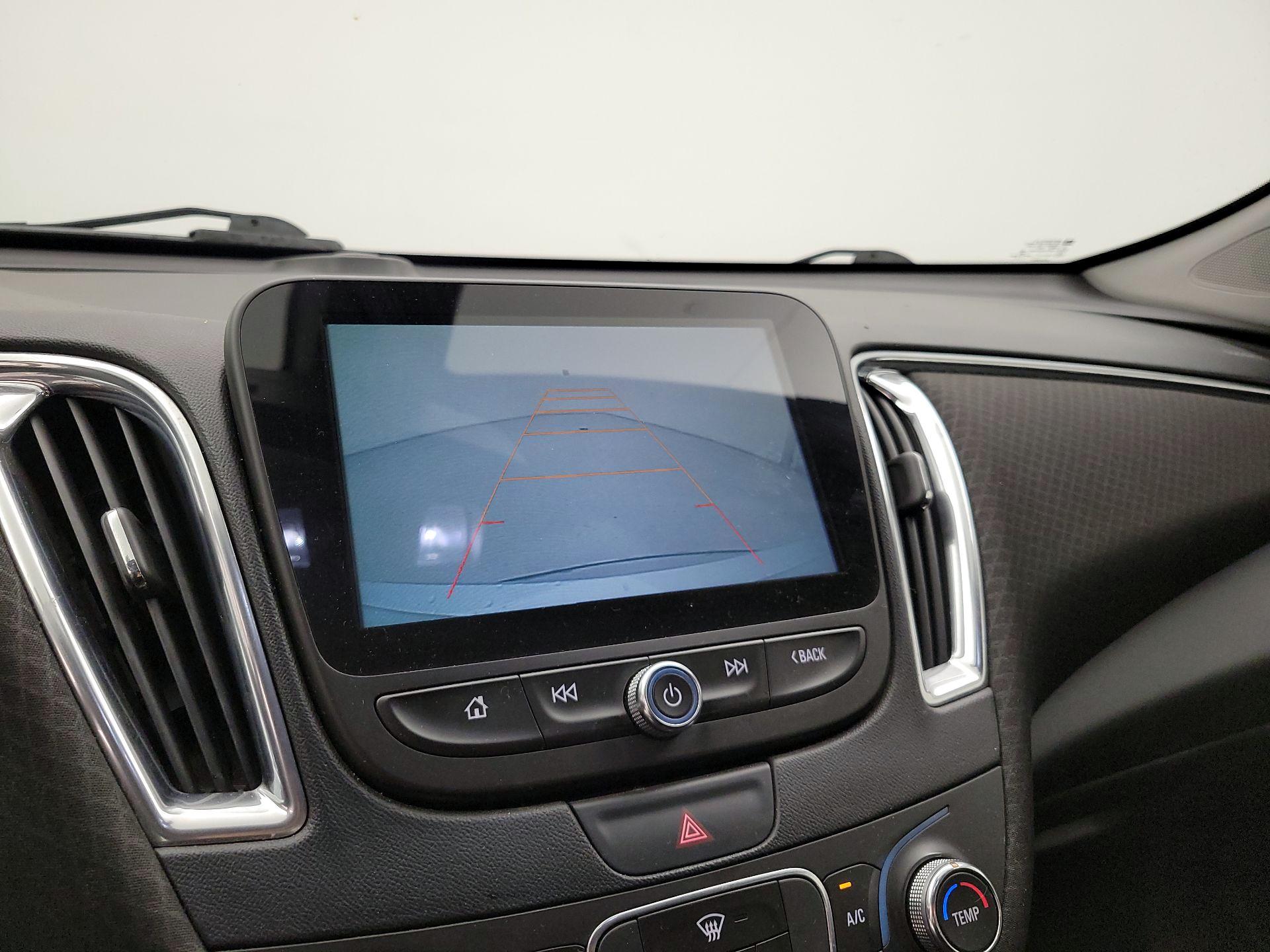 Thumbnail: 2016 Chevrolet Malibu - 15