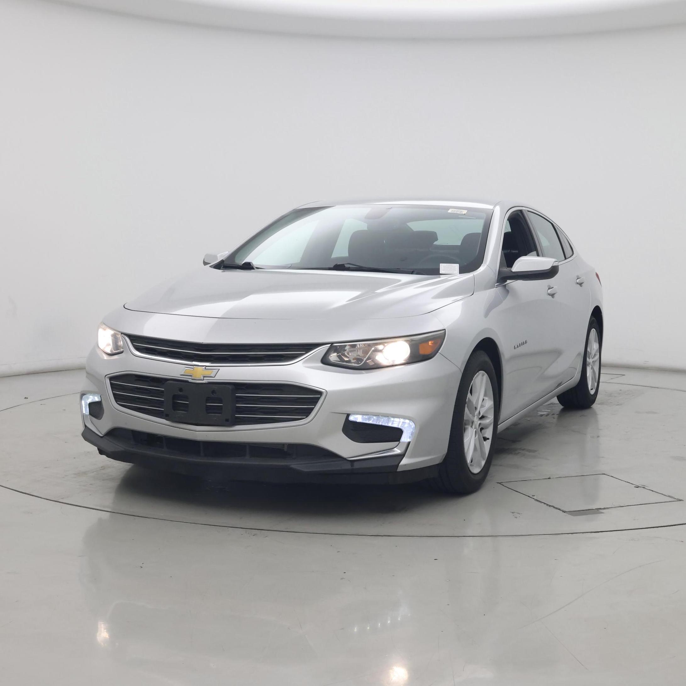 Thumbnail: 2016 Chevrolet Malibu - 4