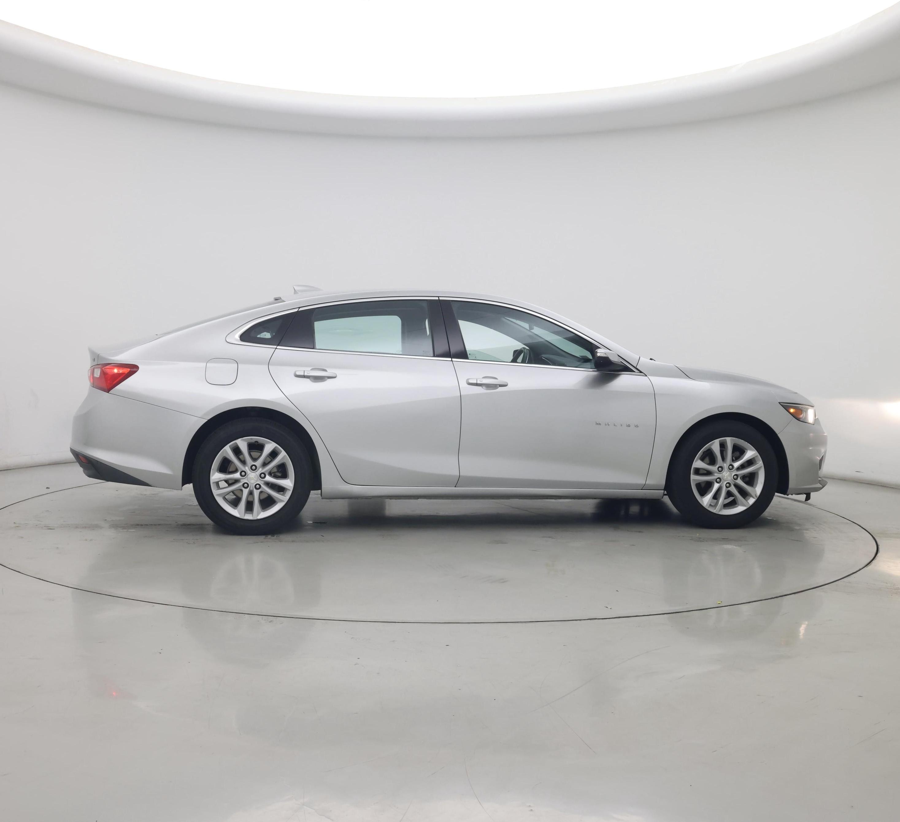 Thumbnail: 2016 Chevrolet Malibu - 7