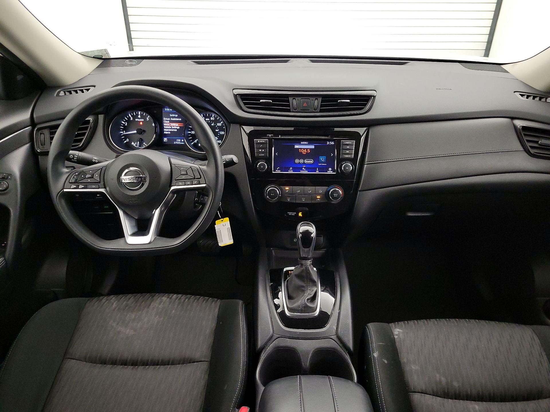 Thumbnail: 2020 Nissan Rogue - 9