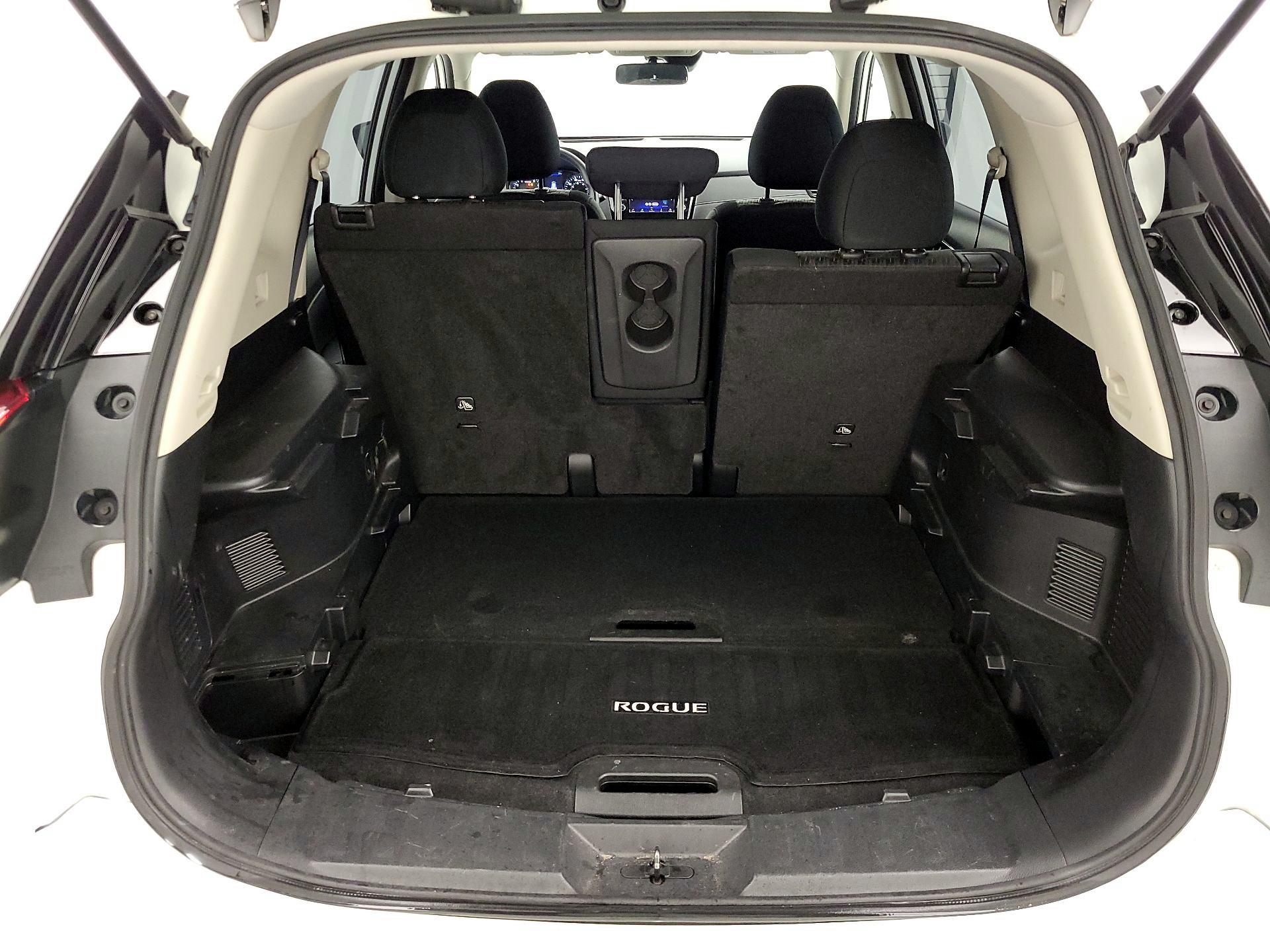 Thumbnail: 2020 Nissan Rogue - 19