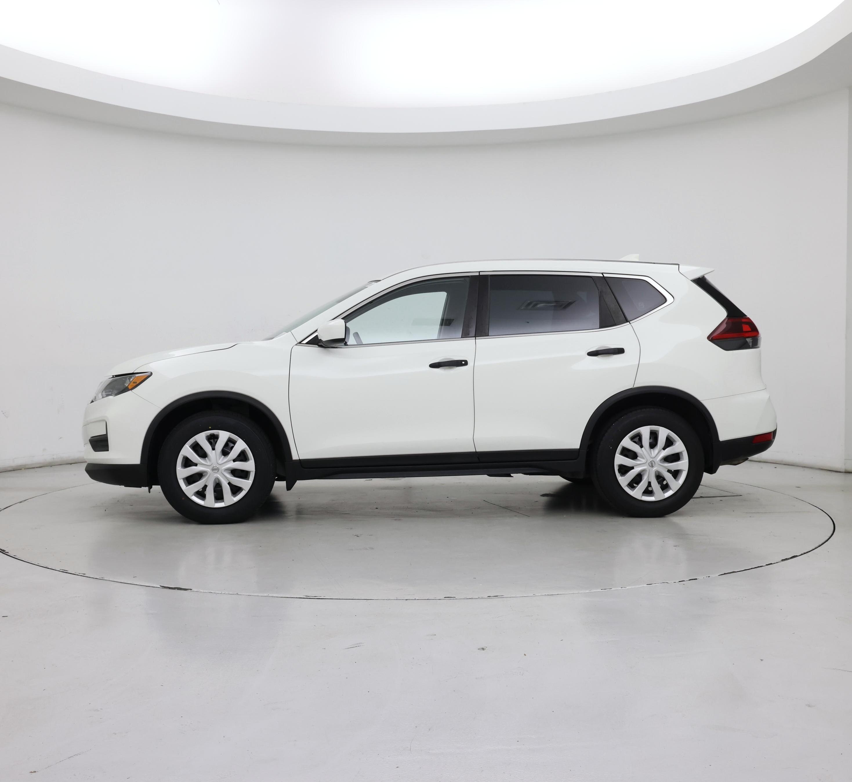 Thumbnail: 2020 Nissan Rogue - 3