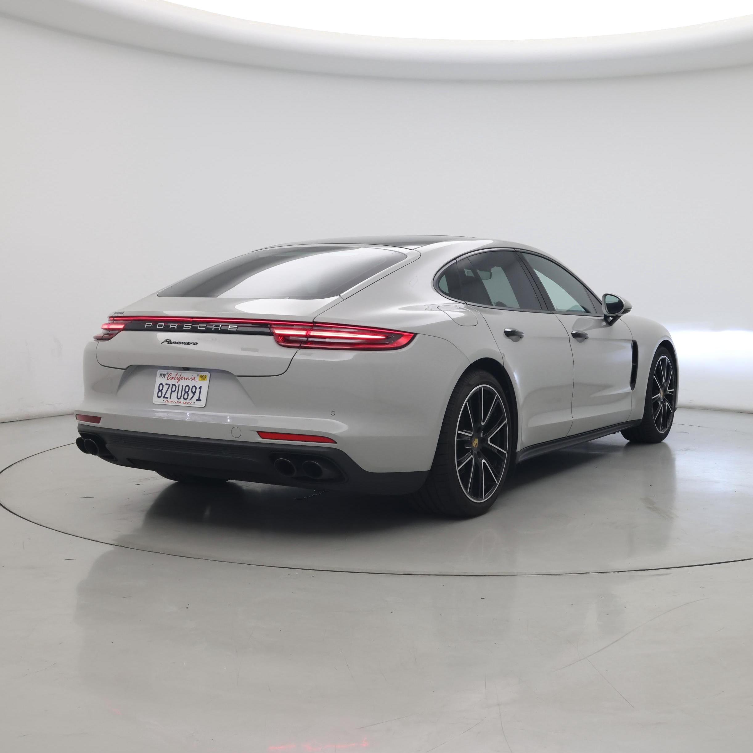Thumbnail: 2020 Porsche Panamera - 8