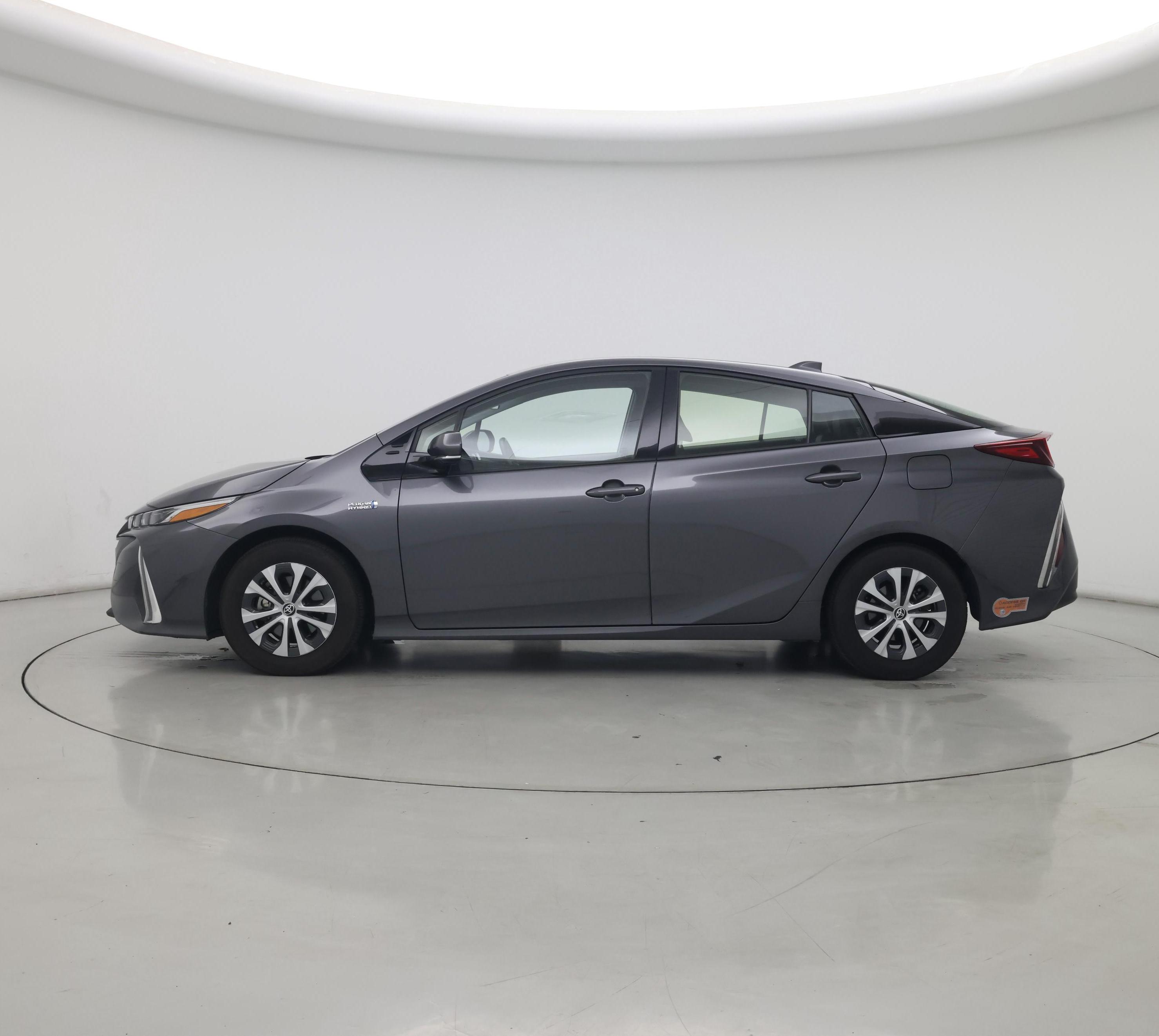 Thumbnail: 2020 Toyota Prius Prime - 3