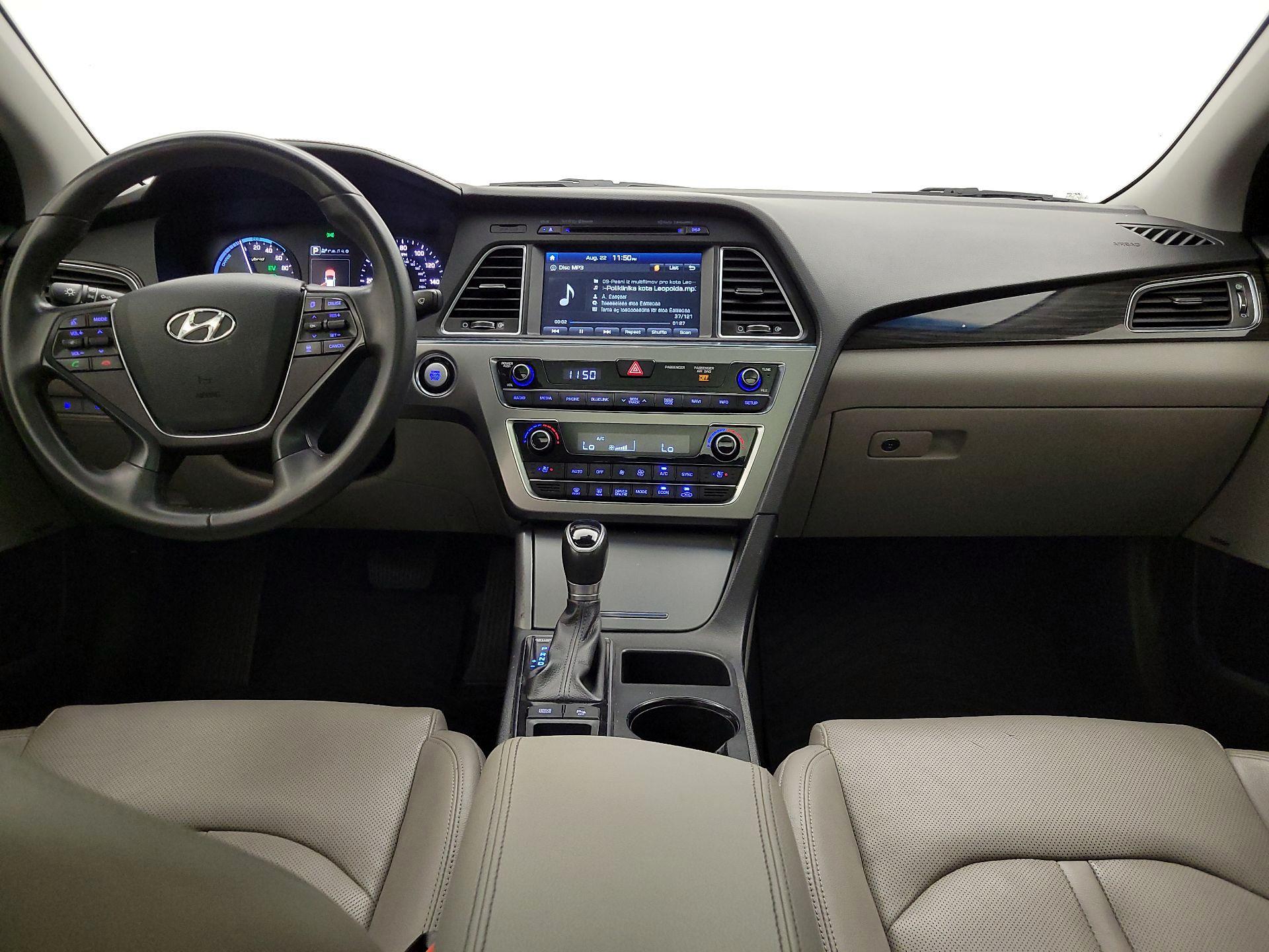 Thumbnail: 2017 Hyundai Sonata - 9