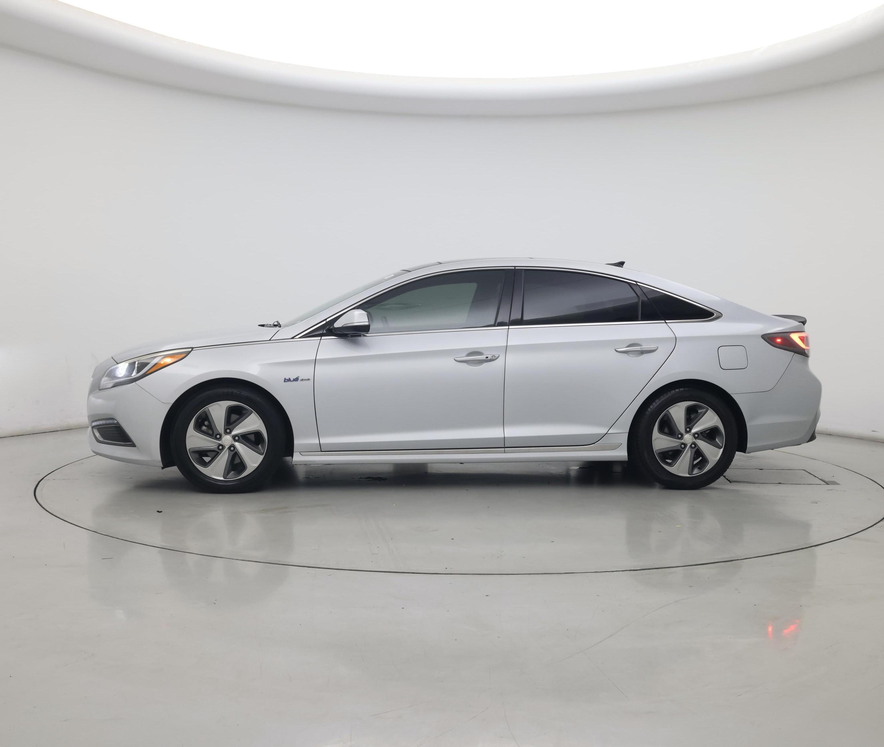 Thumbnail: 2017 Hyundai Sonata - 3