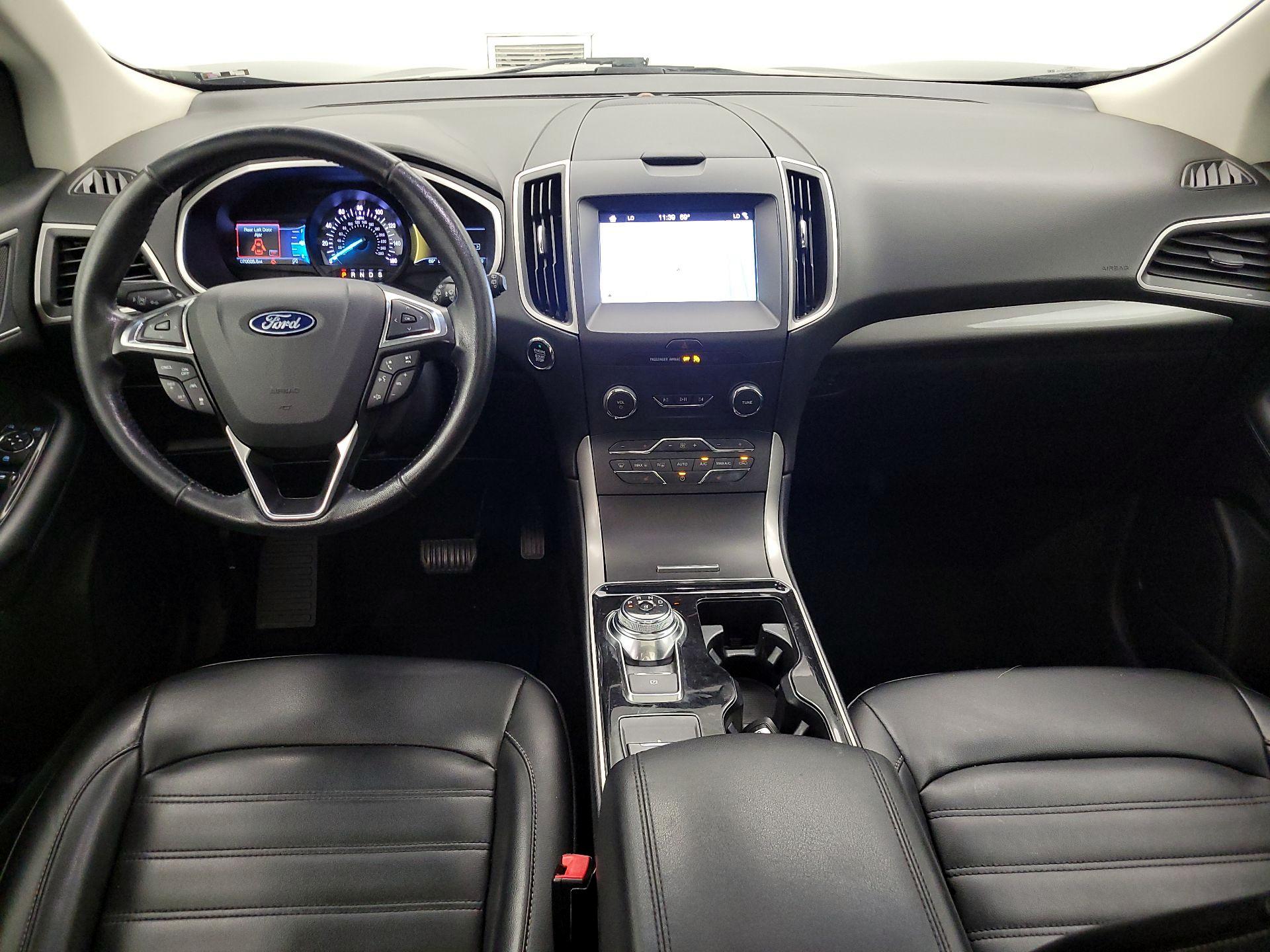 Thumbnail: 2019 Ford Edge - 9