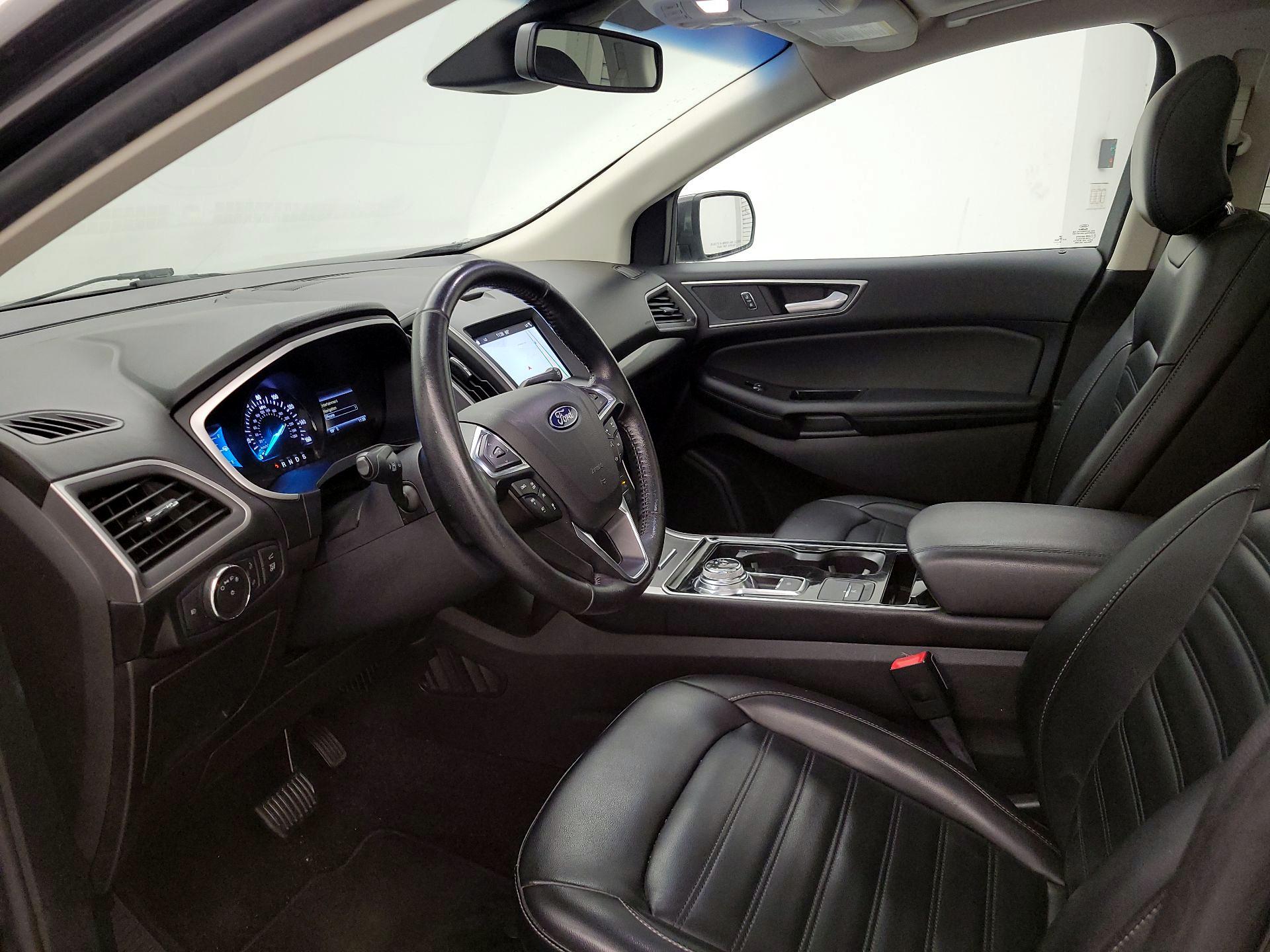 Thumbnail: 2019 Ford Edge - 11
