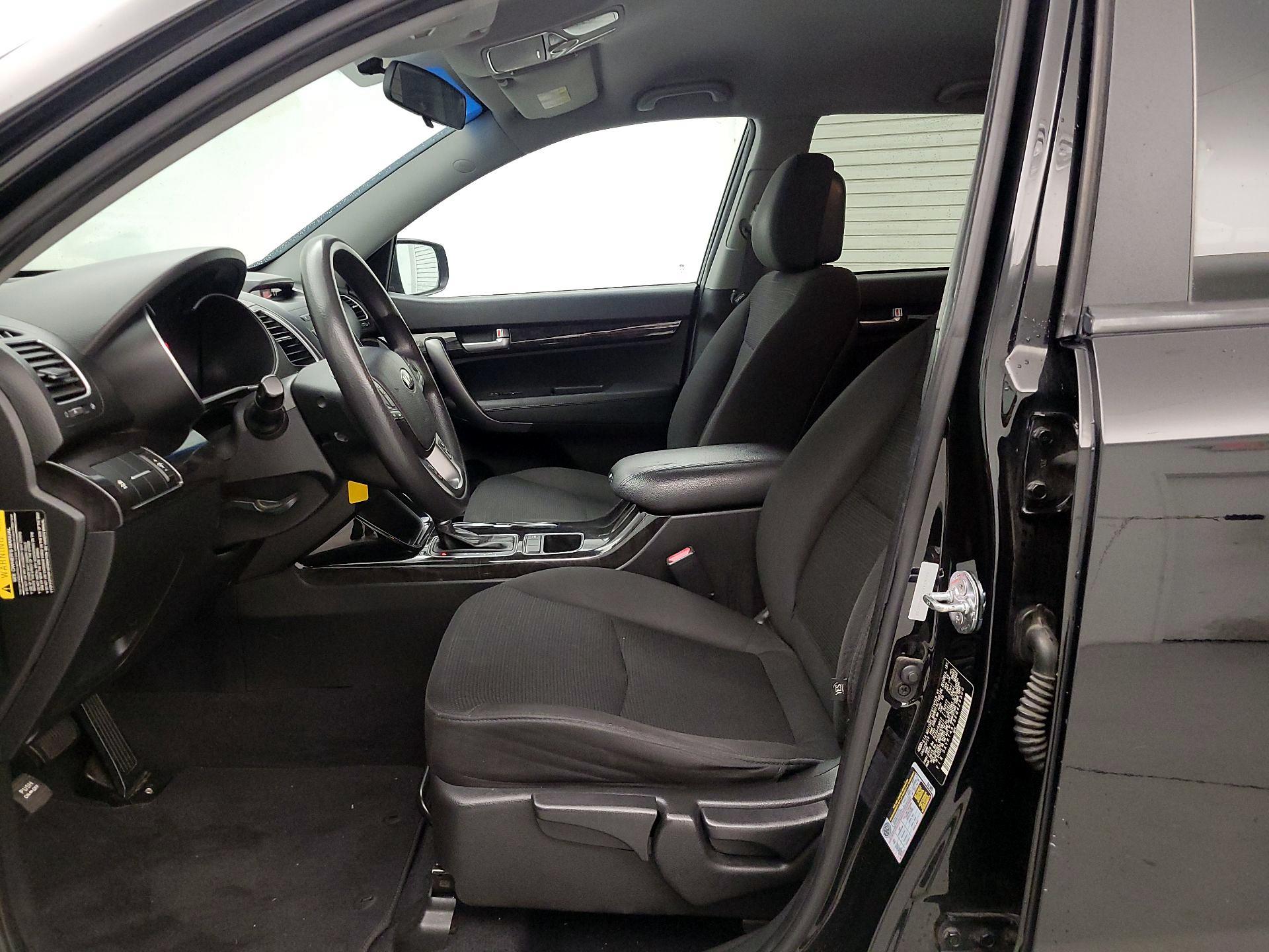 Thumbnail: 2014 Kia Sorento - 11