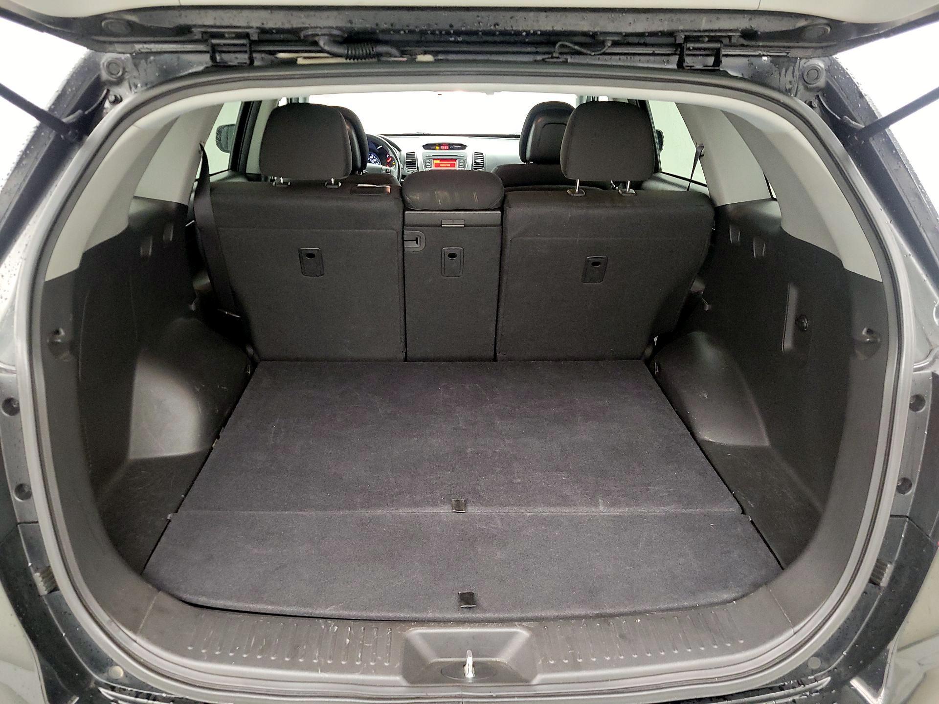 Thumbnail: 2014 Kia Sorento - 19