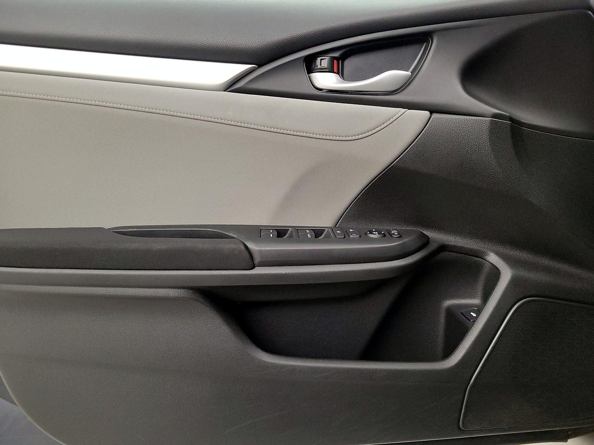 Thumbnail: 2018 Honda Civic - 12