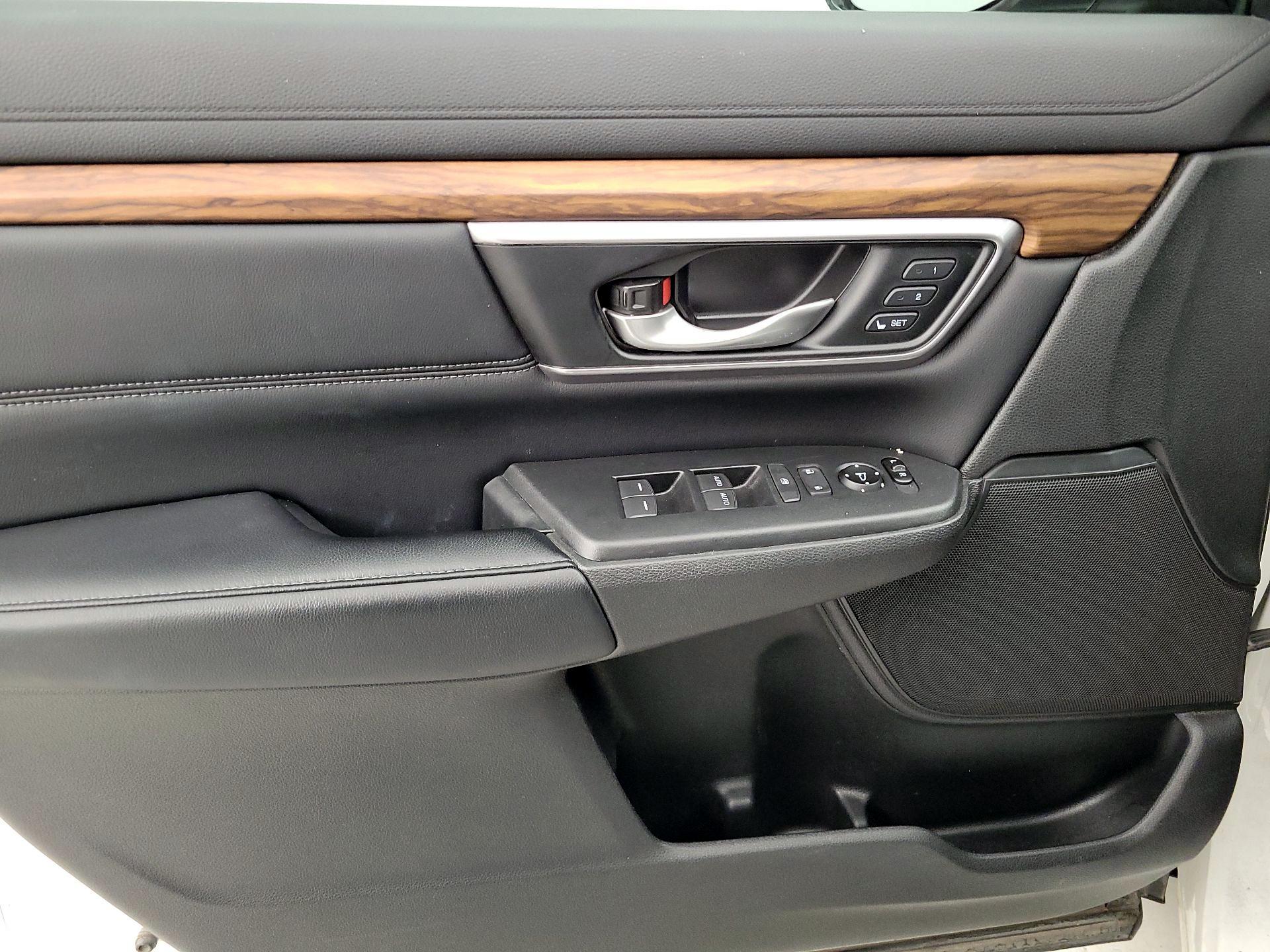 Thumbnail: 2017 Honda CR-V - 12