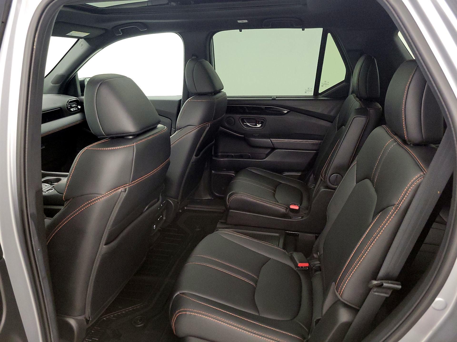 Thumbnail: 2025 Honda Pilot - 20